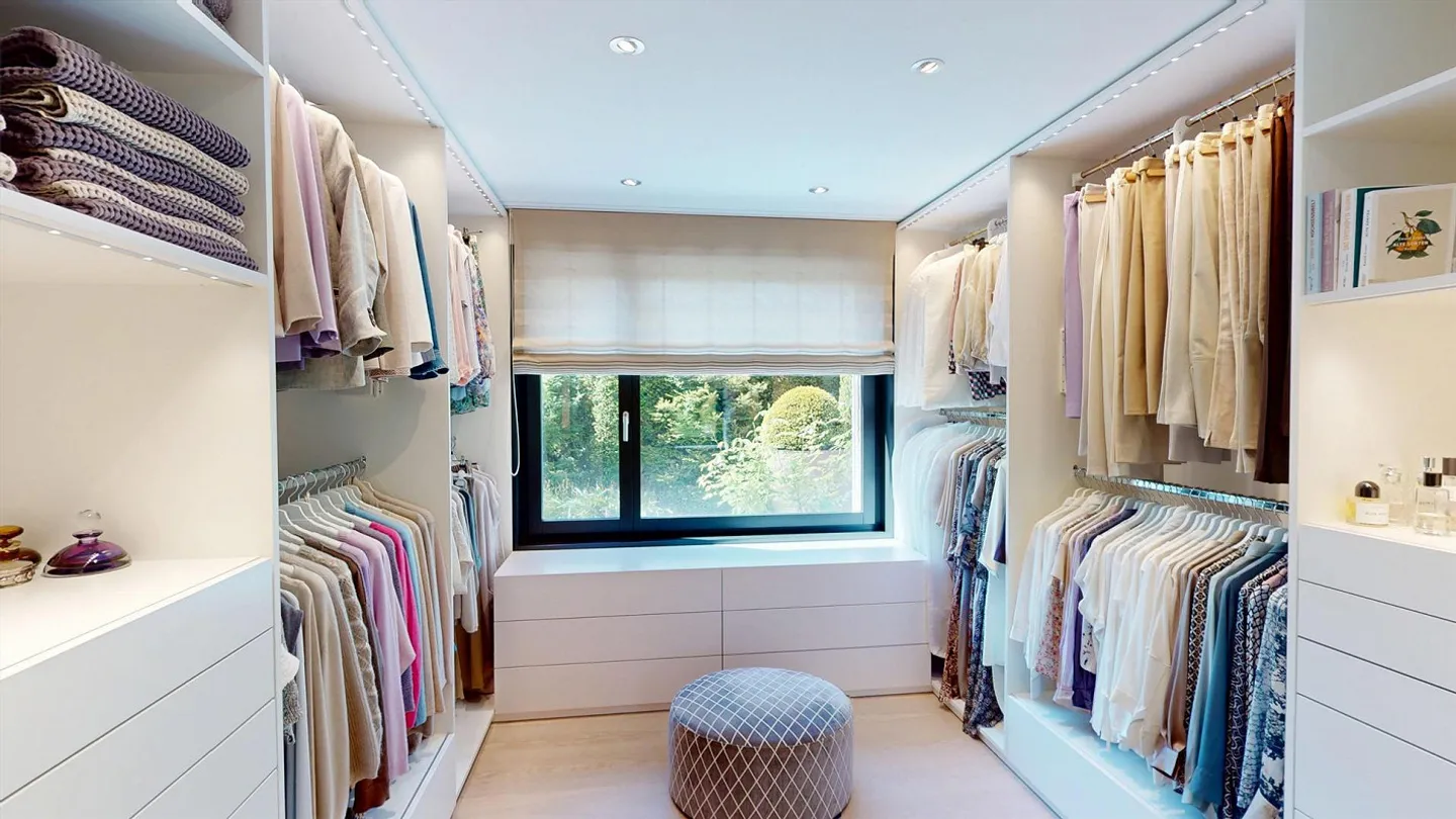 Exklusive 5.- Zi. Gartenwohnung an bester Lage von Bottmingen Luxuriöses Wohnen auf über 155 qm - Foto 13 von 14