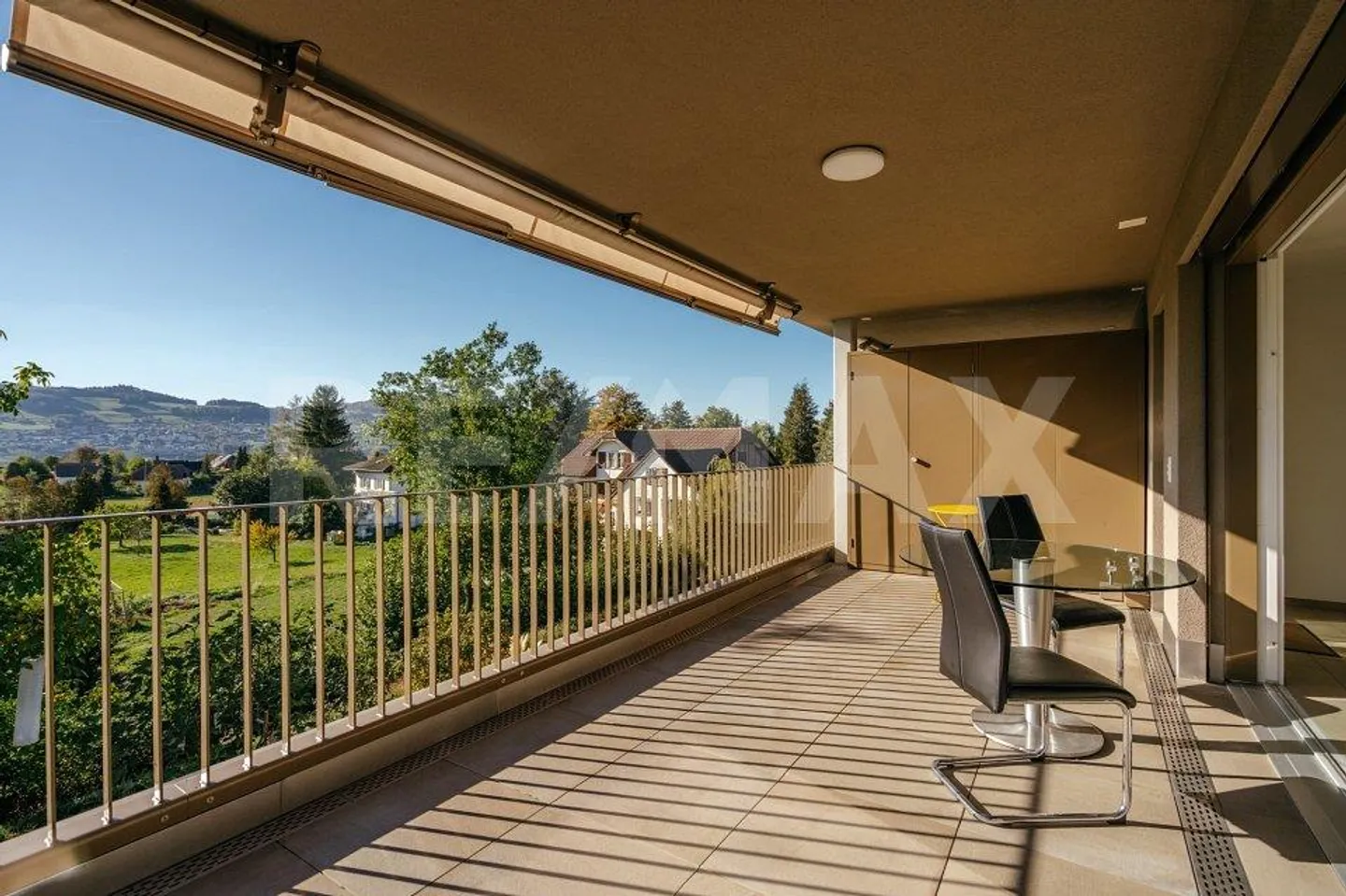 Qualité de vie au bord du lac : appartement moderne et confortable de 3½ pièces - Photo 7 sur 13