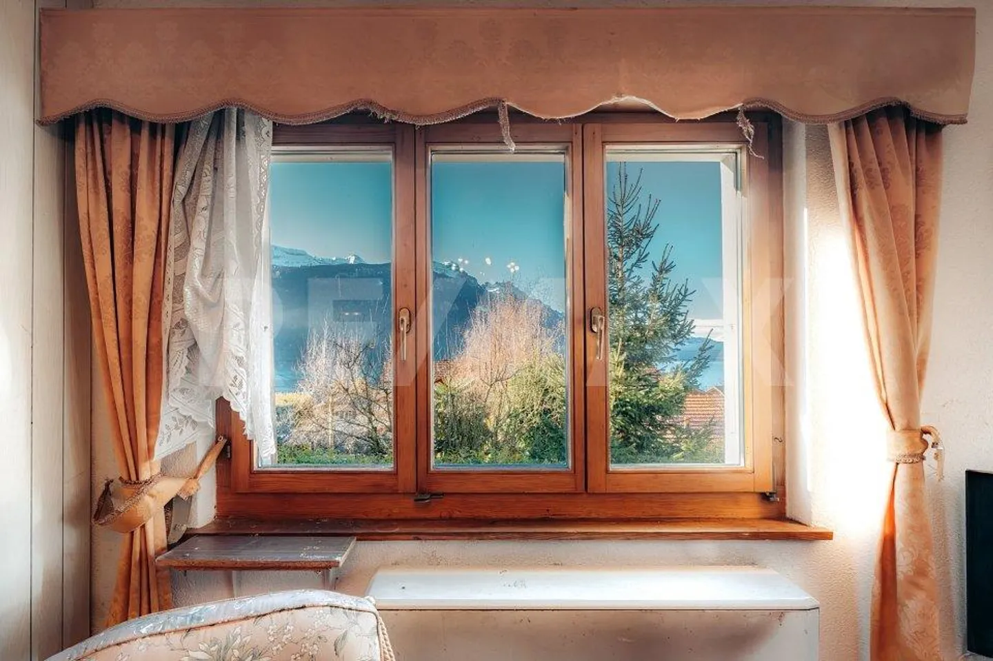 Charming Renovation Project - Photo 5 of 13