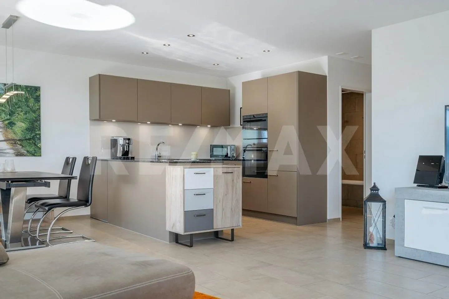 Qualité de vie au bord du lac : appartement moderne et confortable de 3½ pièces - Photo 5 sur 13