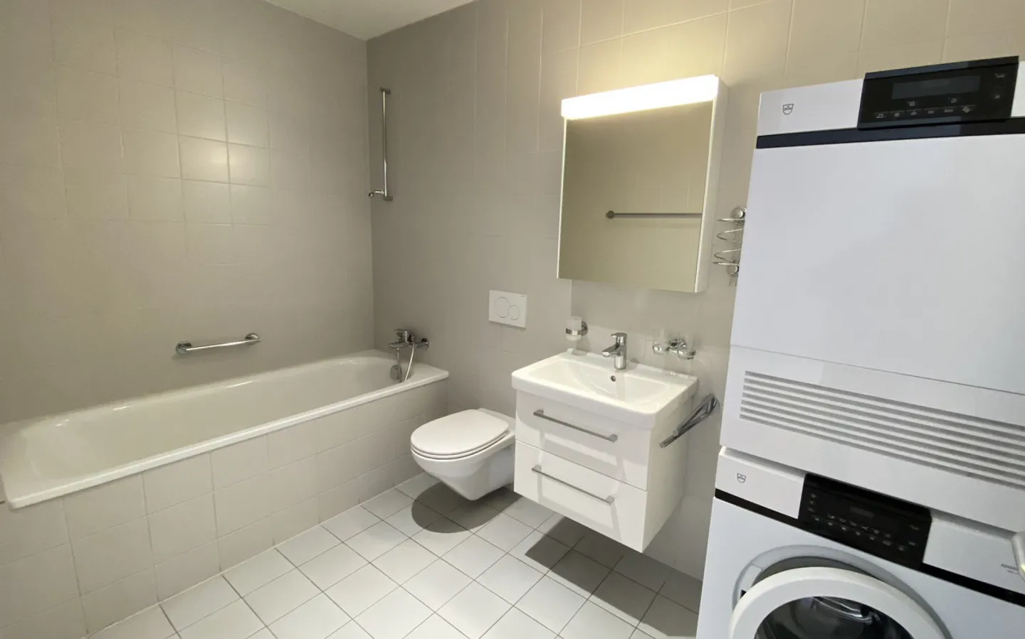 Appartamento in affitto - Foto 9 di 10