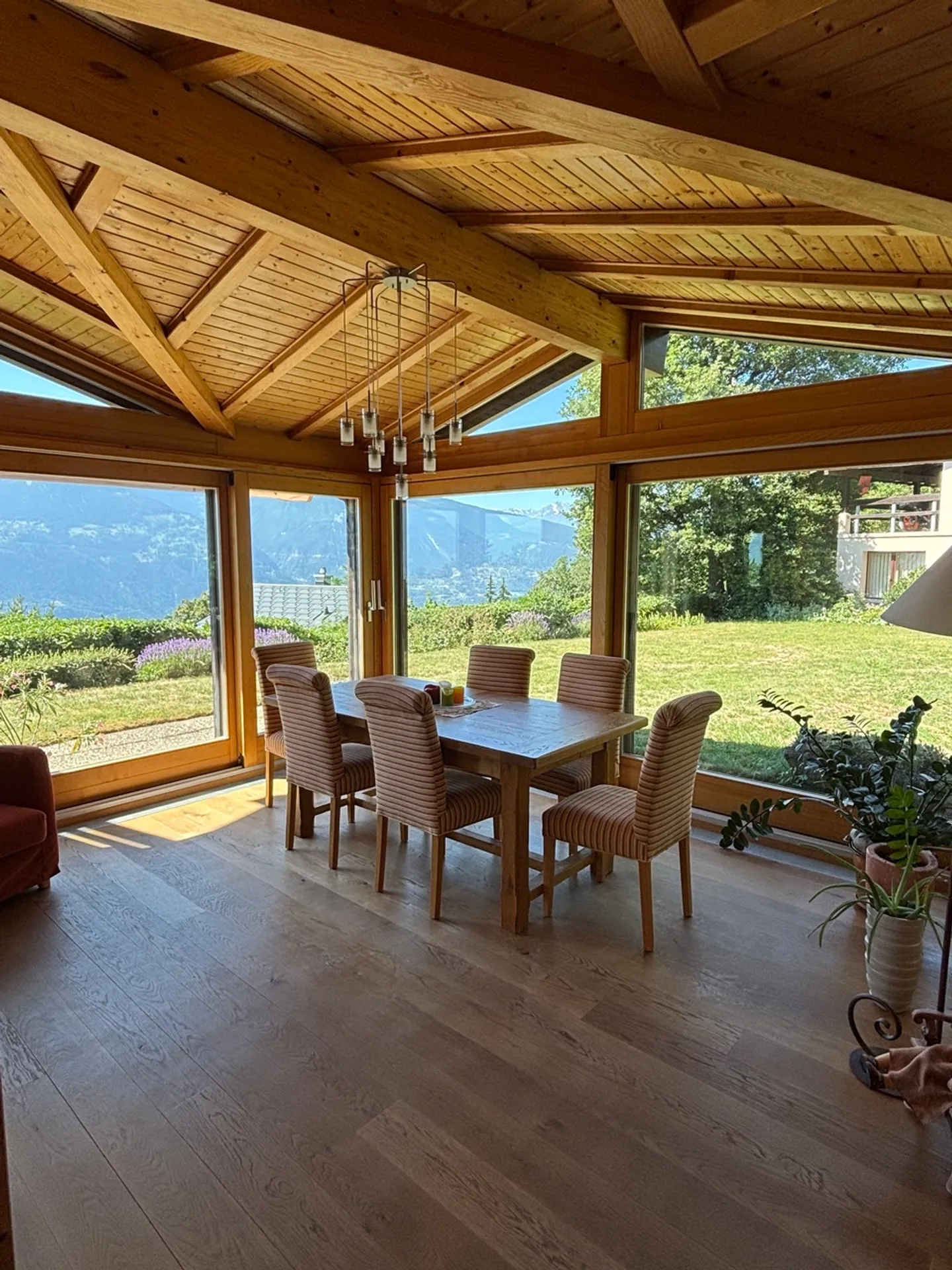 Casa Incantevole con Giardino - Foto 4 di 19