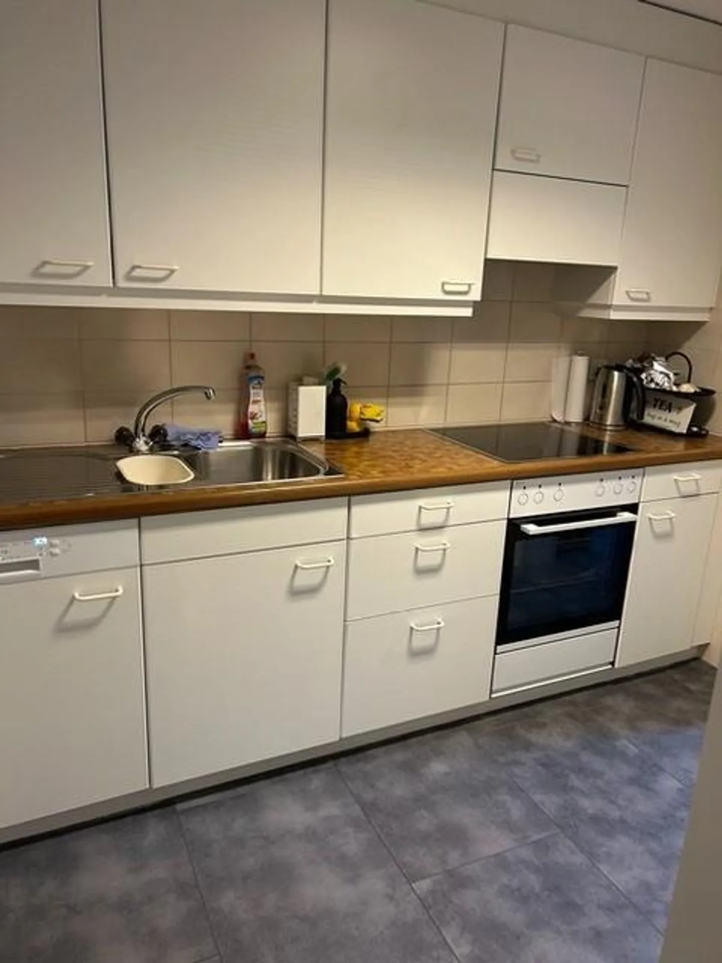 Appartement original sur deux étages - Photo 3 sur 12