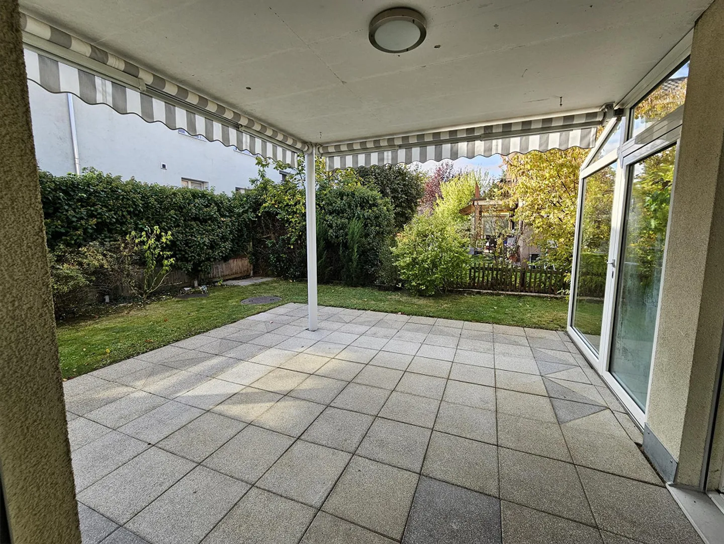 Belle et spacieuse appartement de jardin avec terrasse et garage - Photo 2 sur 22