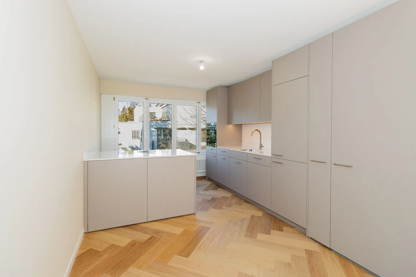 Renovierte Wohnung in Zürich - Foto 3 von 10