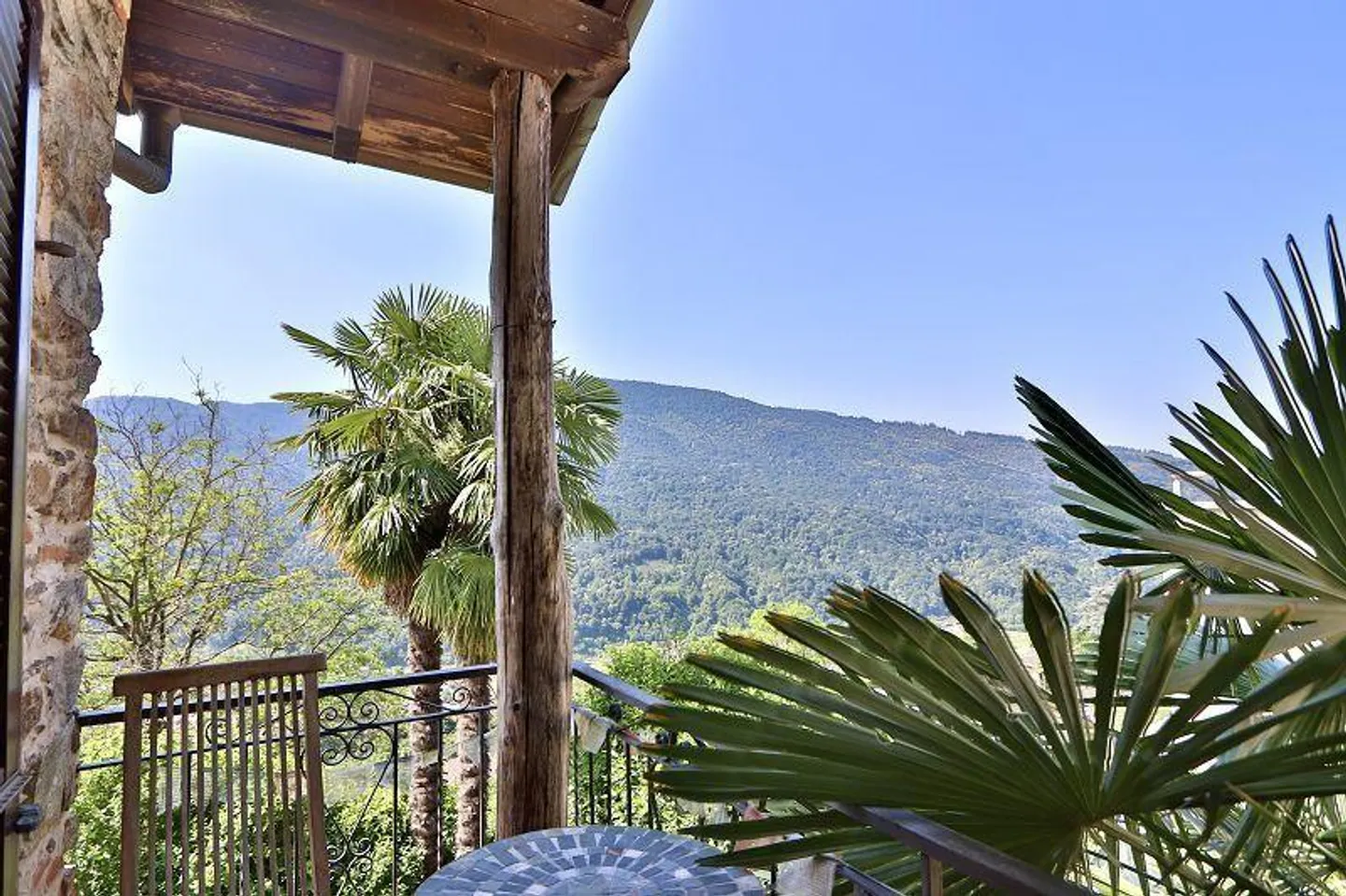 4 1/2-Room Maisonette Apartment with Private Garden in a Very Quiet Location - Photo 31 of 44