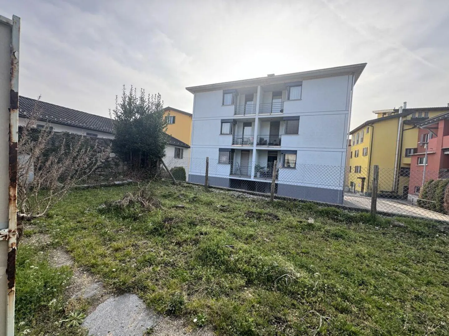 Magazzino con Garage e Giardino - Foto 6 di 7