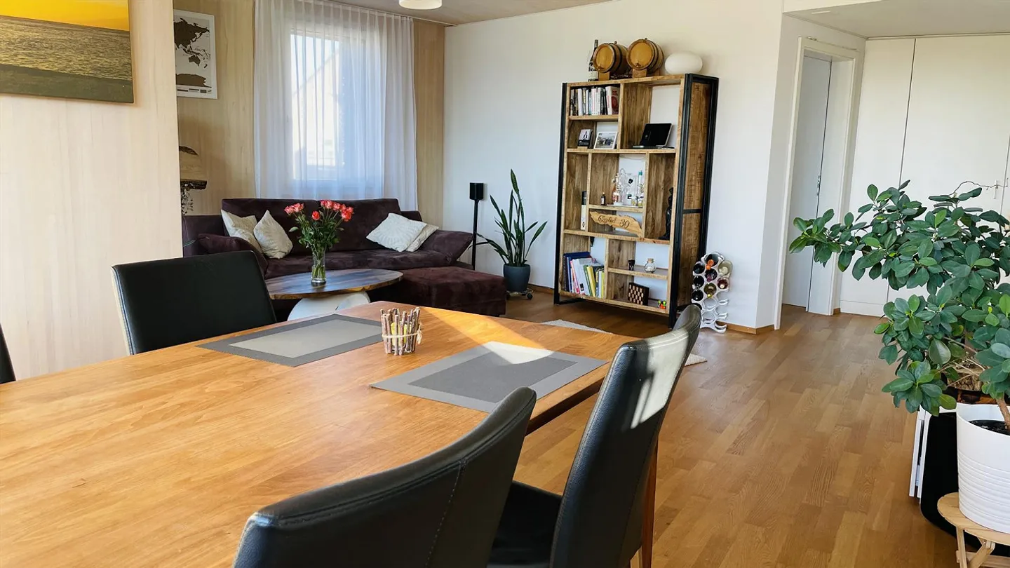 Looking for a new tenant – Bright and beautiful 4.5-room apartment from 01.12.2026 - Photo 1 of 13