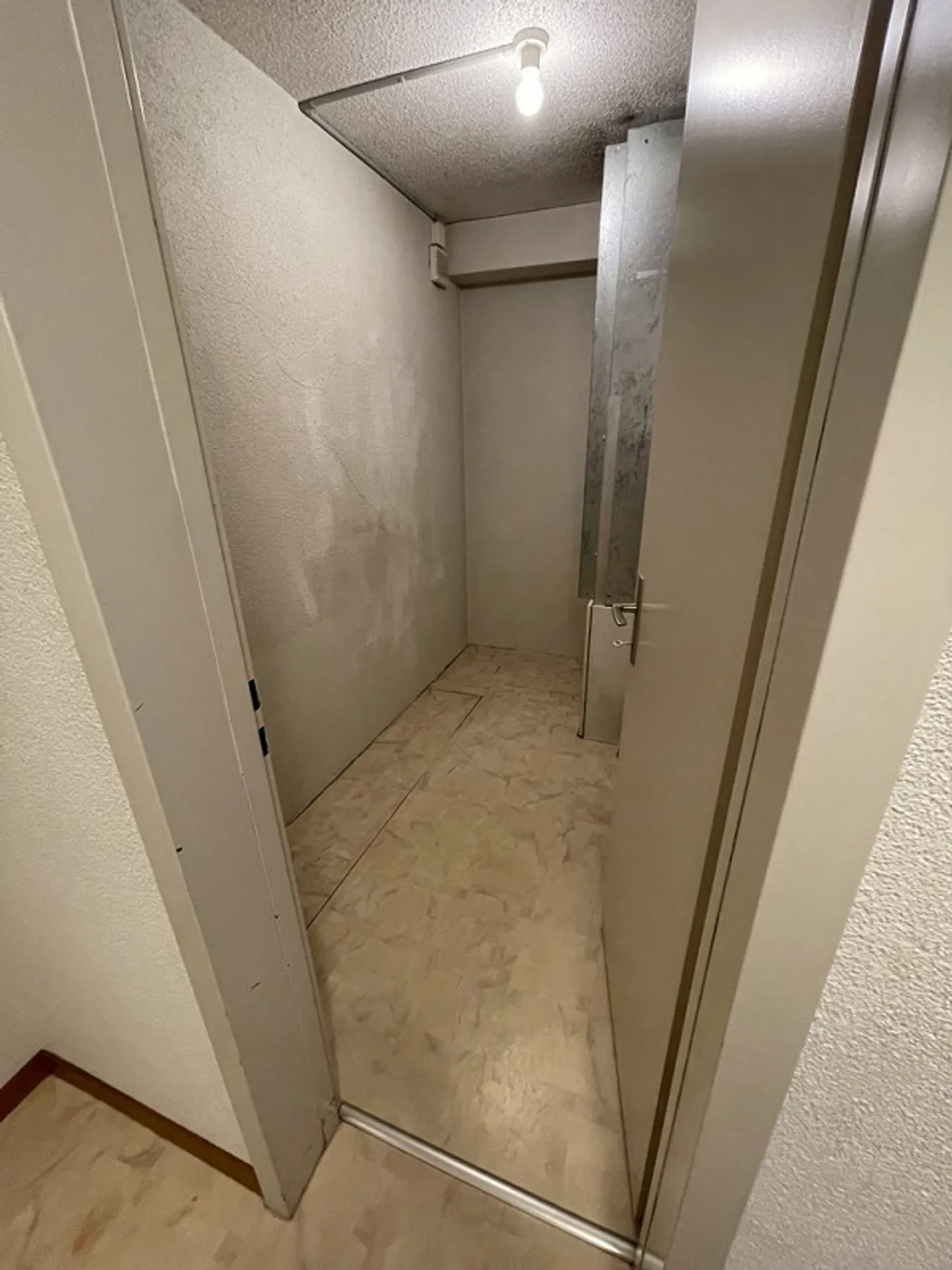 Appartement original sur deux étages - Photo 7 sur 12