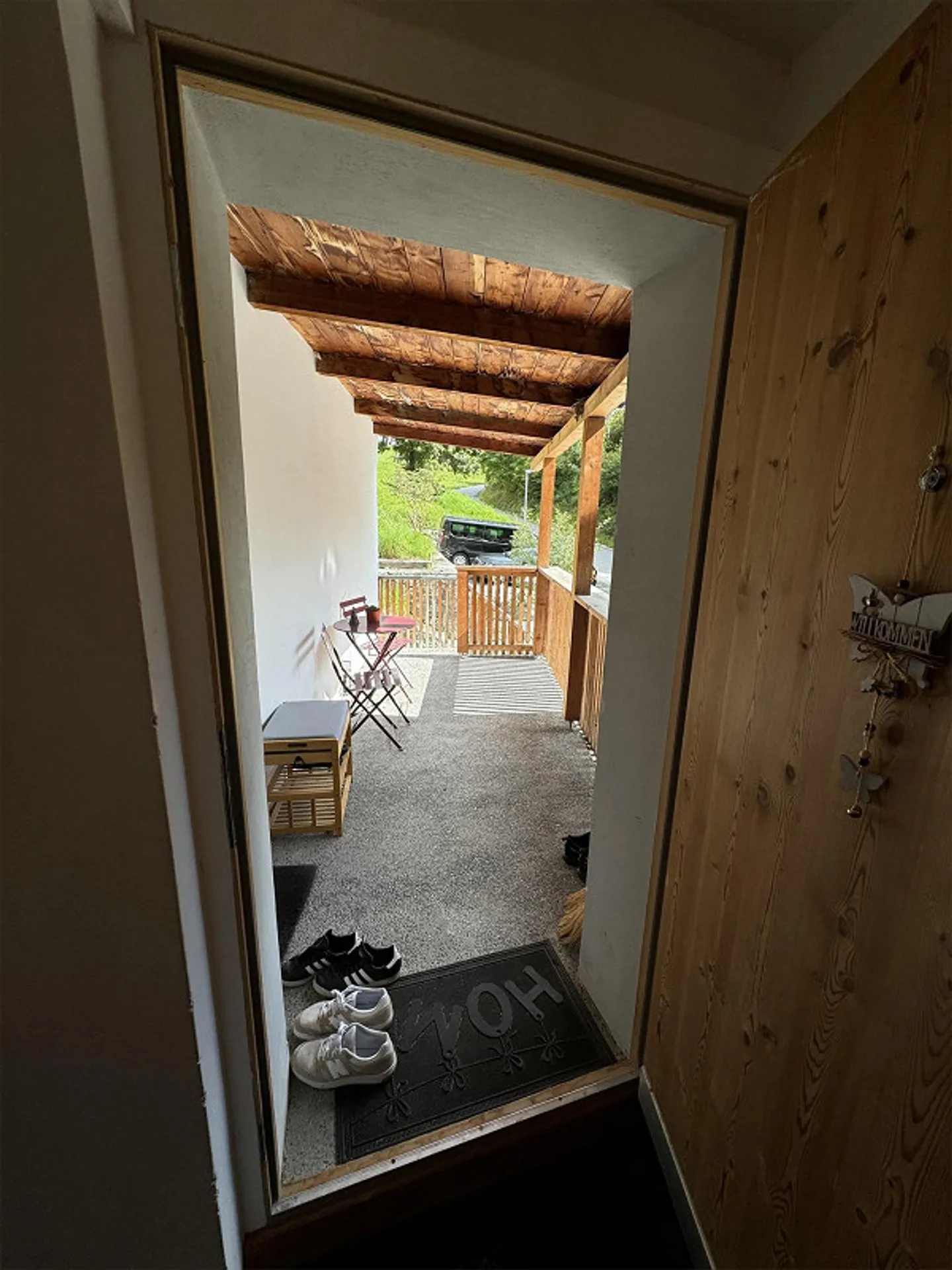 "Charmante 4.5-Zimmer-Maisonette-Wohnung mit Bergblick in Scuol " - Foto 7 von 27