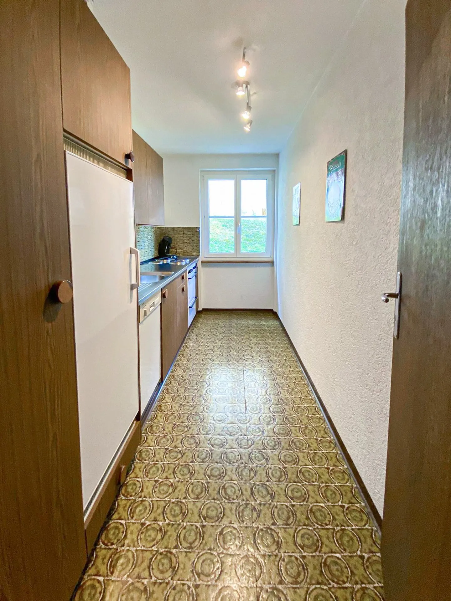 Appartement confortable de 2,5 pièces à Vulpera avec garage - Photo 4 sur 8