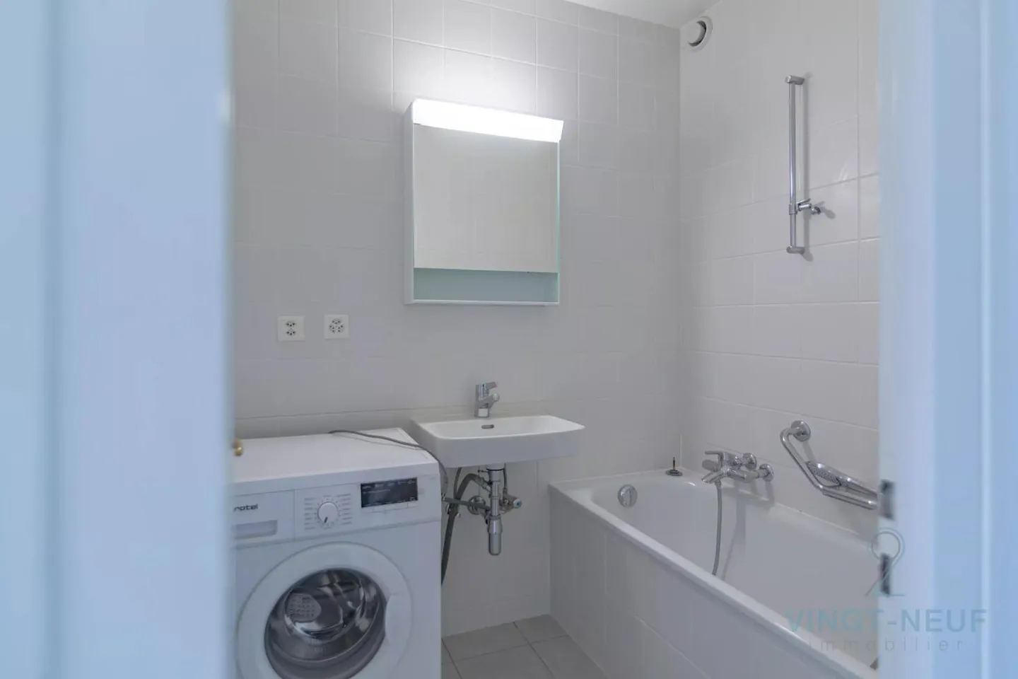 Ideal for a family - 5-room apartment close to amenities - Photo 9 of 9