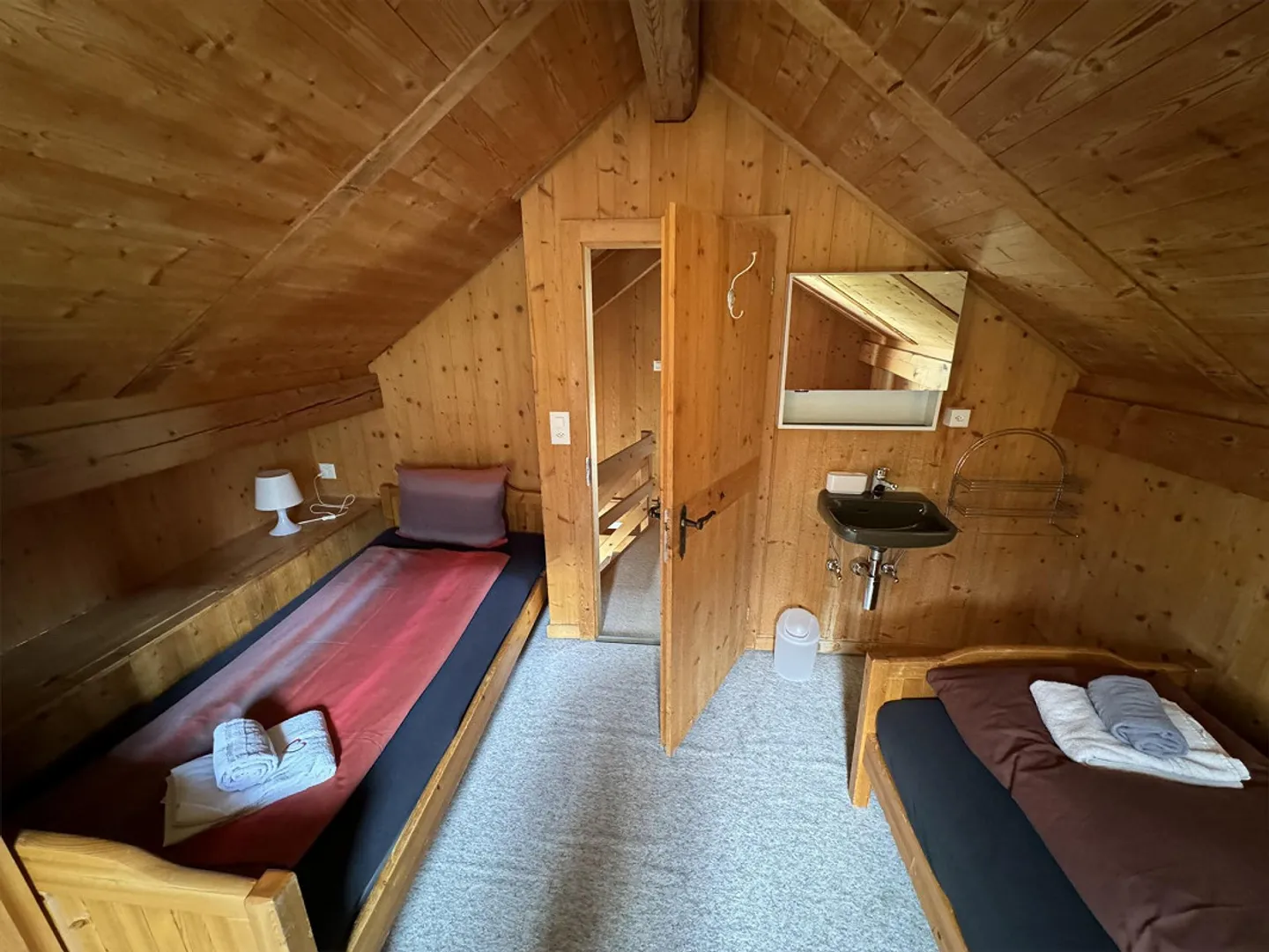 "Charmante 4.5-Zimmer-Maisonette-Wohnung mit Bergblick in Scuol " - Foto 16 von 27