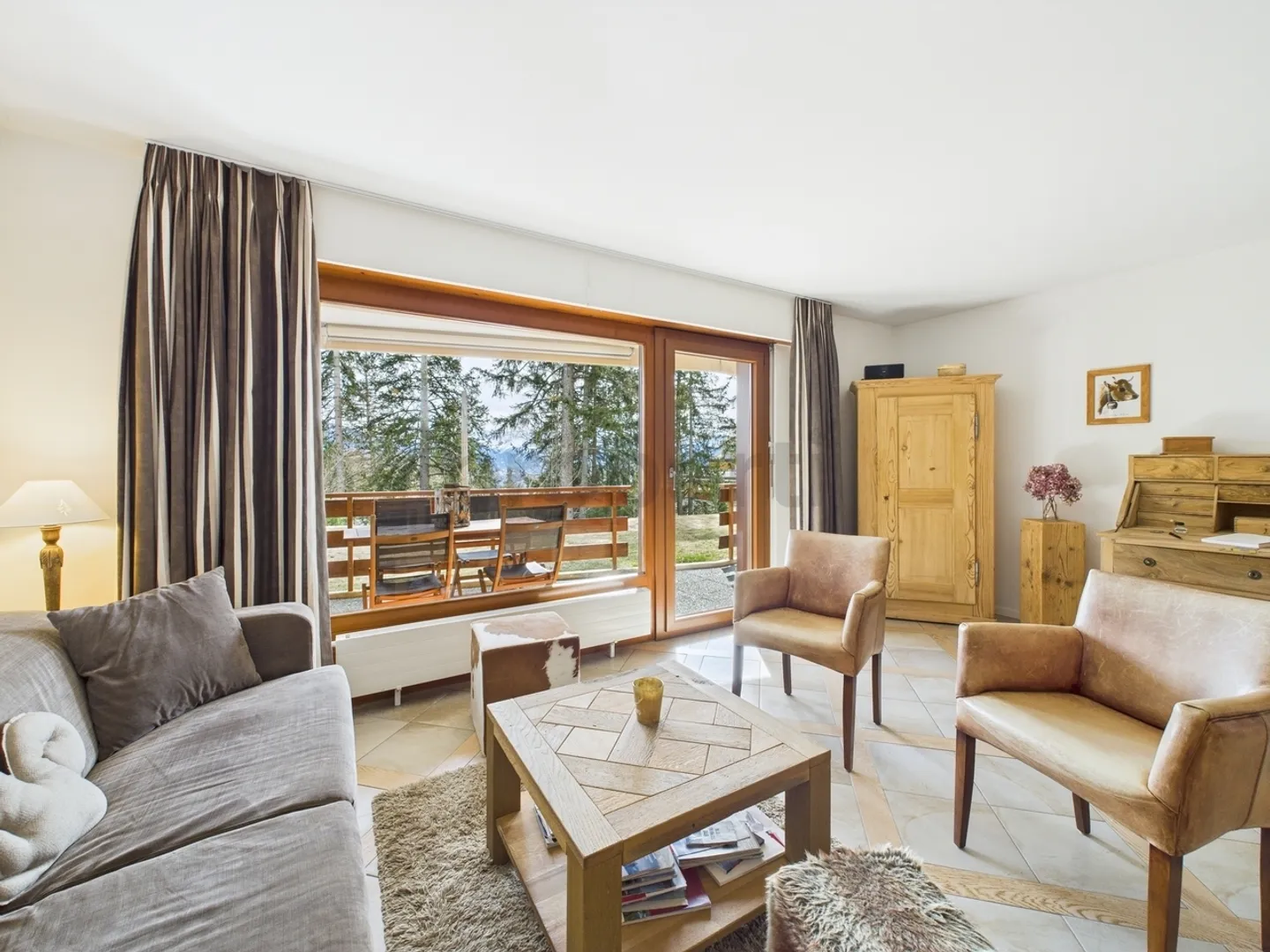 Wohnung mit atemberaubendem Blick in Crans-Montana, VS - Foto 1 von 8