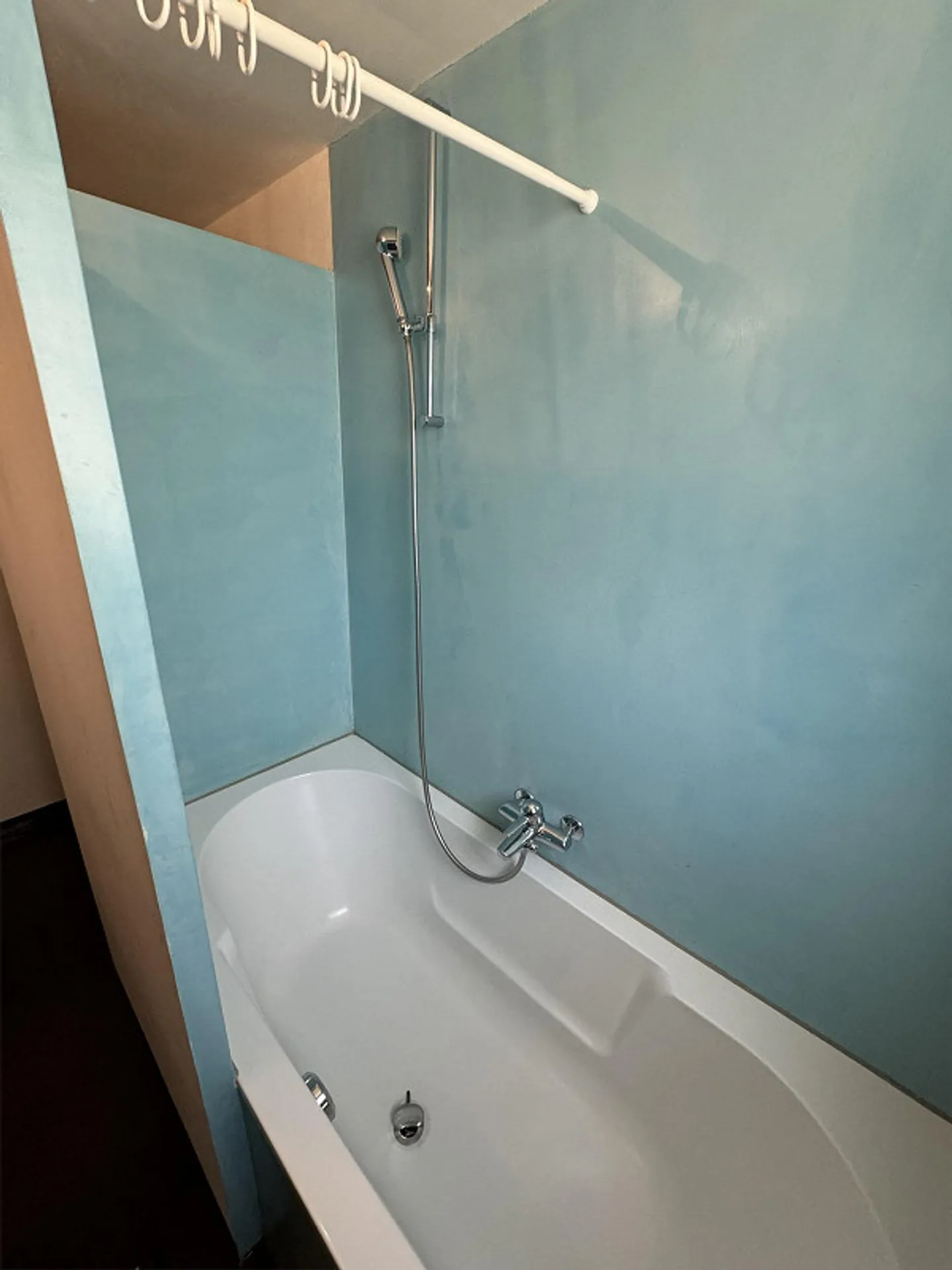 "Charmante 4.5-Zimmer-Maisonette-Wohnung mit Bergblick in Scuol " - Foto 13 von 27