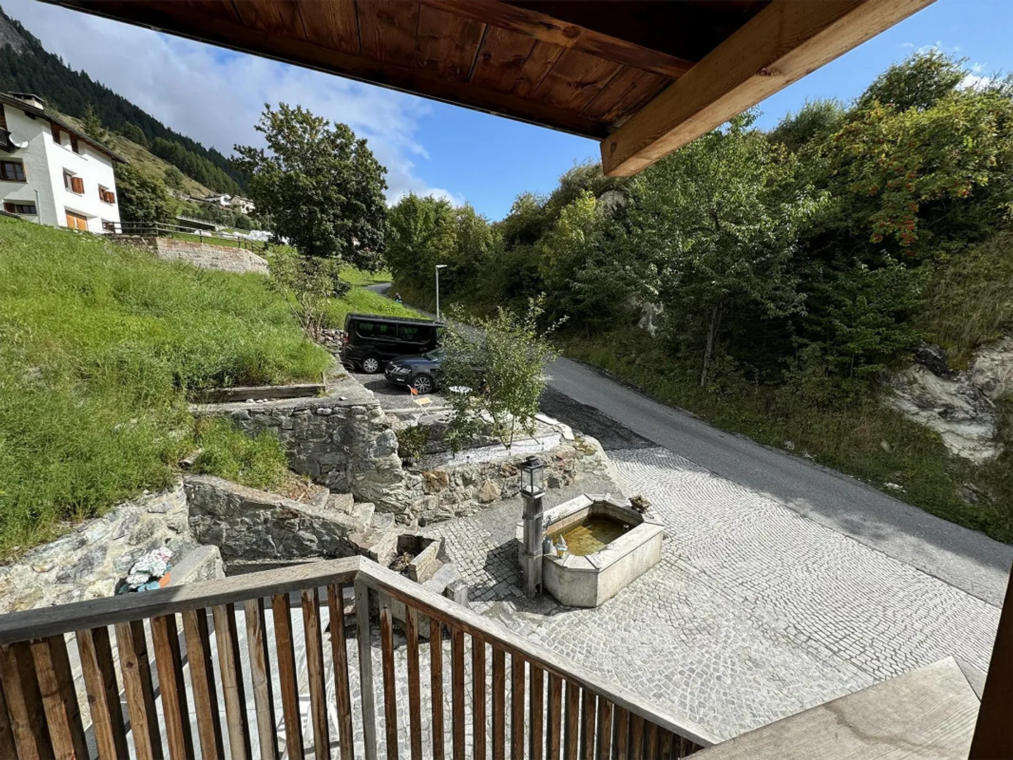 "Charmante 4.5-Zimmer-Maisonette-Wohnung mit Bergblick in Scuol " - Foto 20 von 27