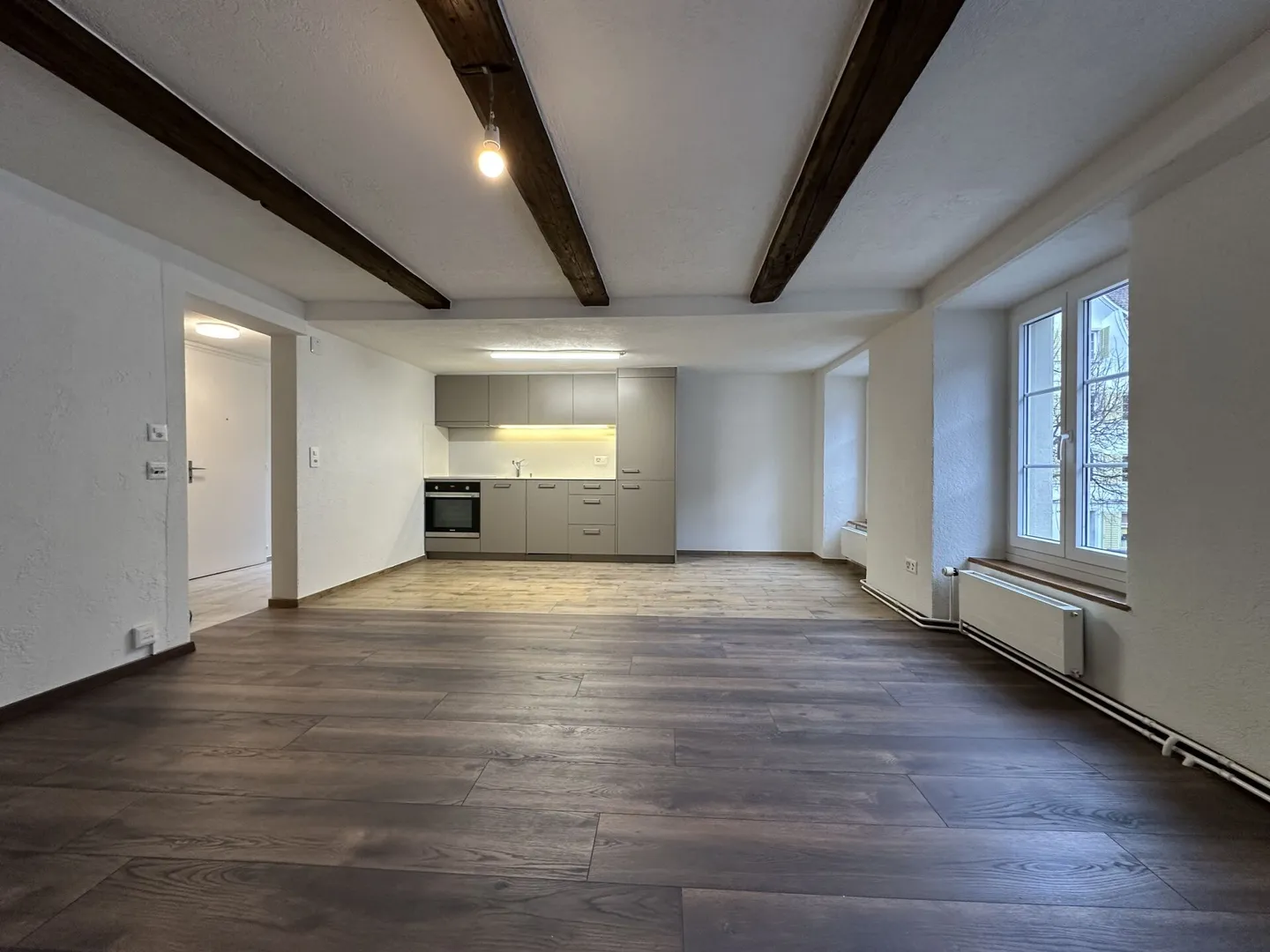 Appartamento 2,5 locali direttamente in piazza 'Landsgemeindeplatz' storico - Foto 2 di 7