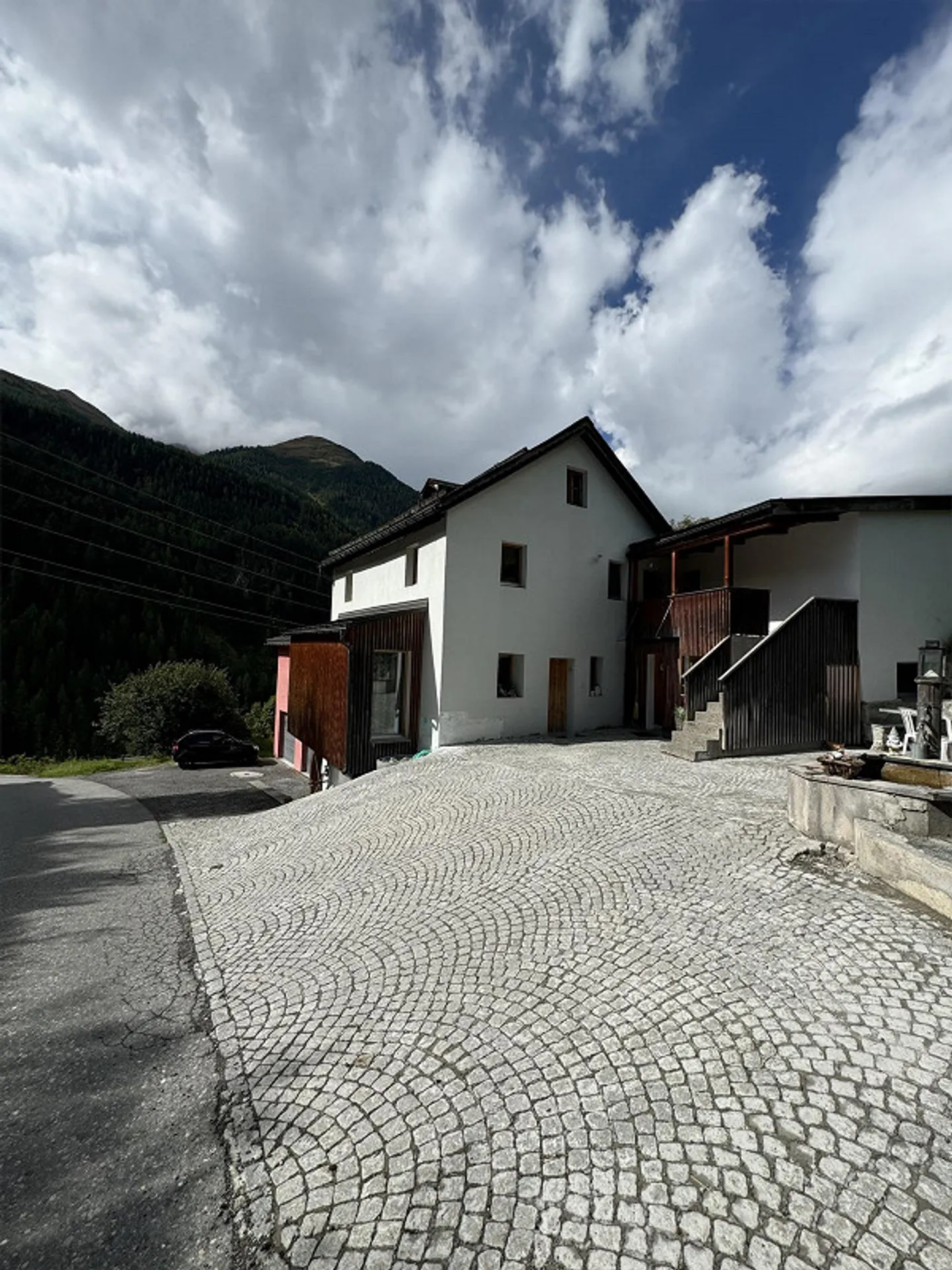 "Charmante 4.5-Zimmer-Maisonette-Wohnung mit Bergblick in Scuol " - Foto 22 von 27