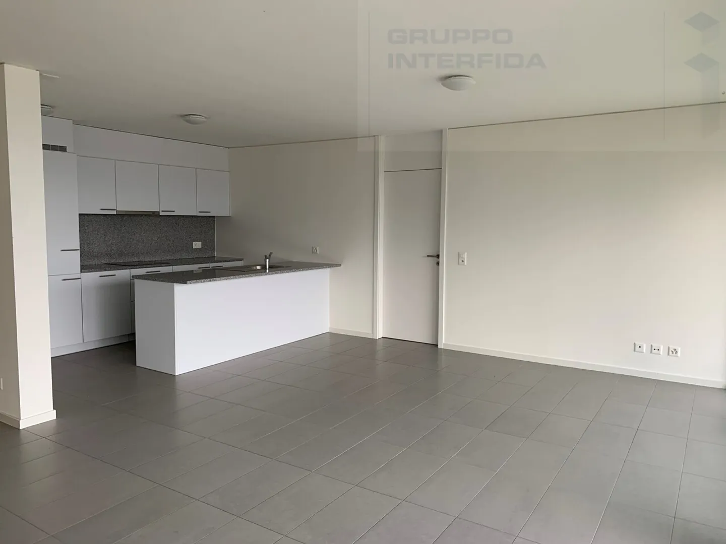 MODERNES WOHNUNG 3.5 ZIMMER MIT TERRASSE - Foto 4 von 7