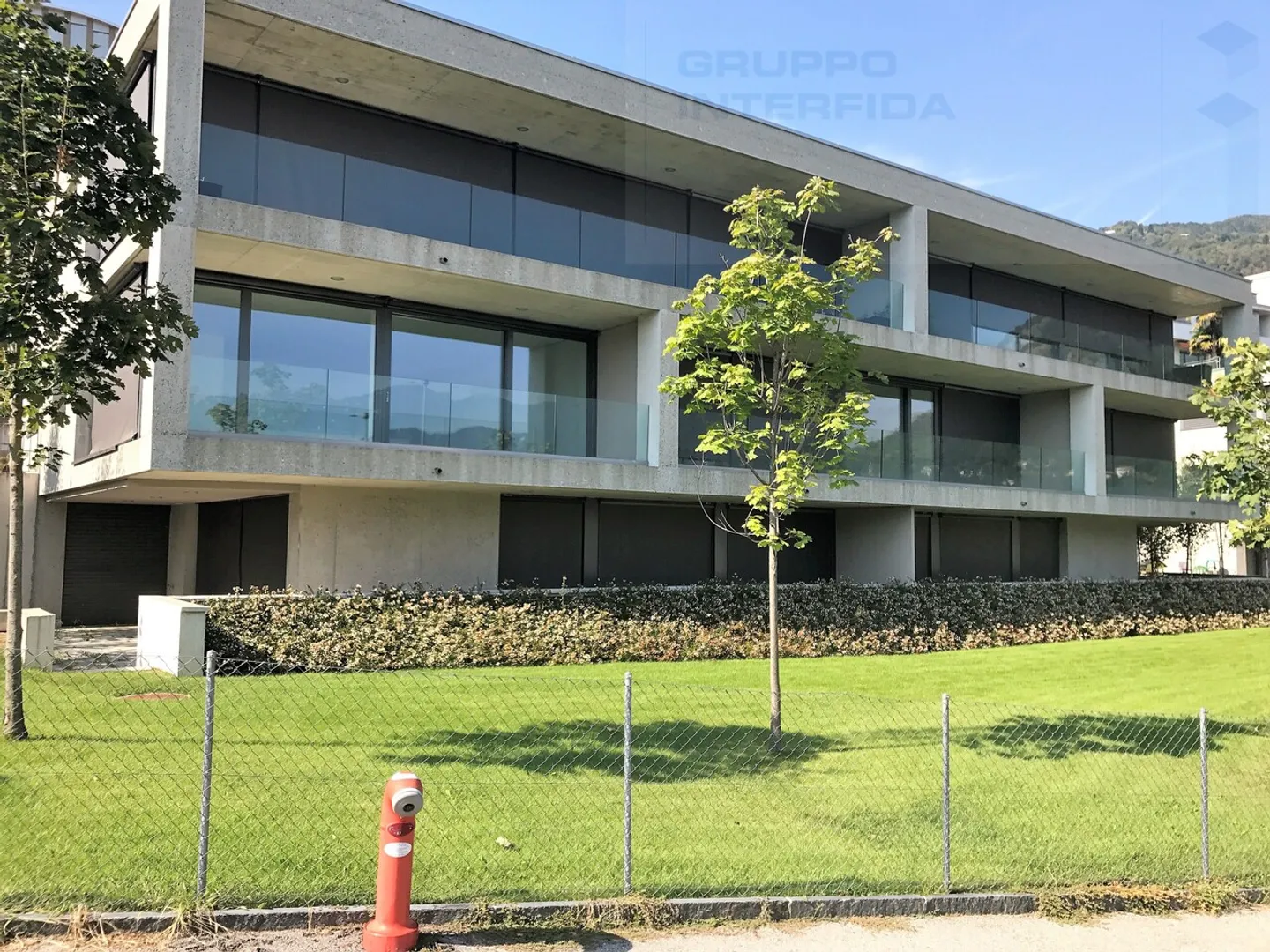 MODERNES WOHNUNG 3.5 ZIMMER MIT TERRASSE - Foto 1 von 7