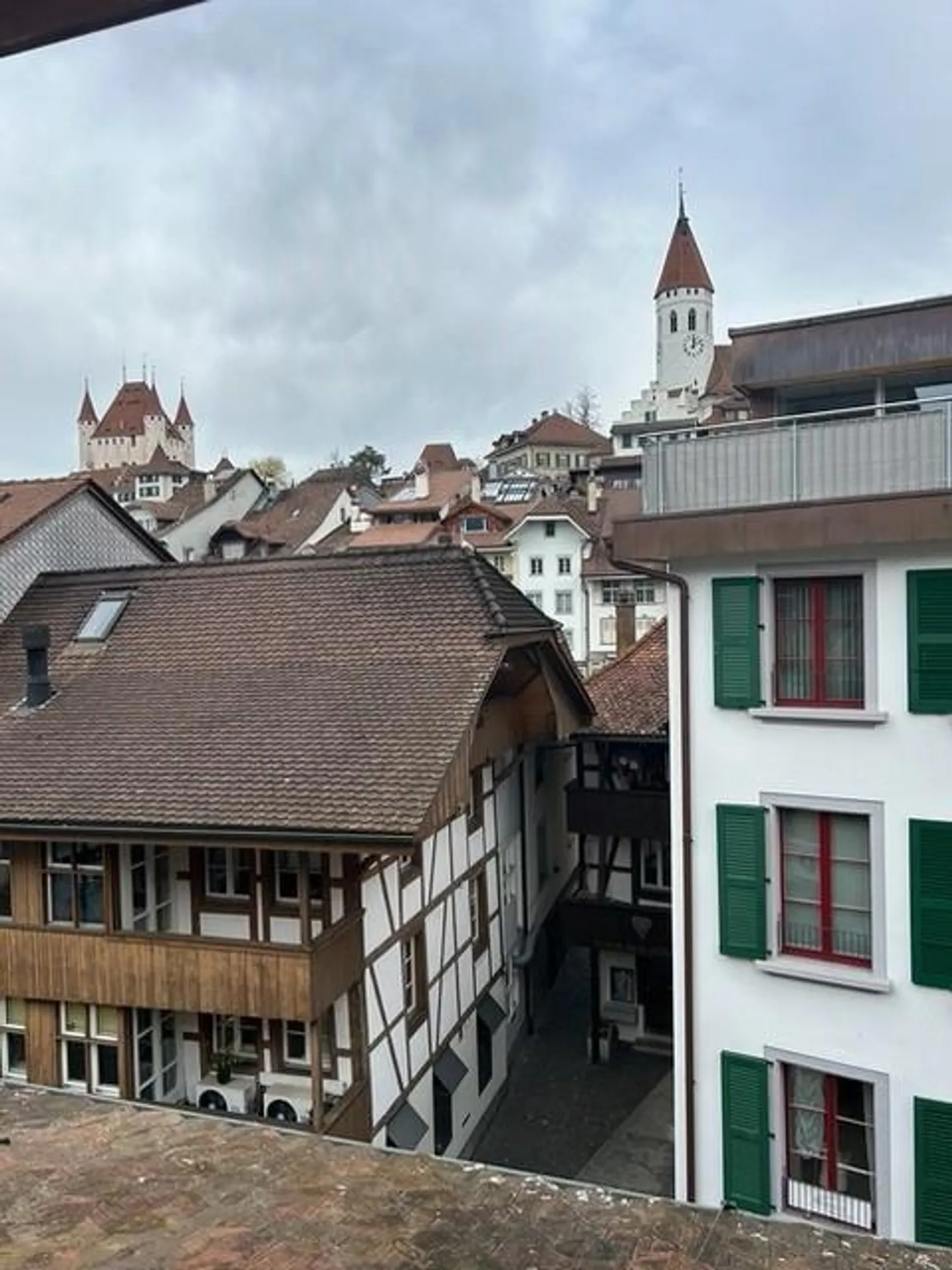 Appartement original sur deux étages - Photo 12 sur 12