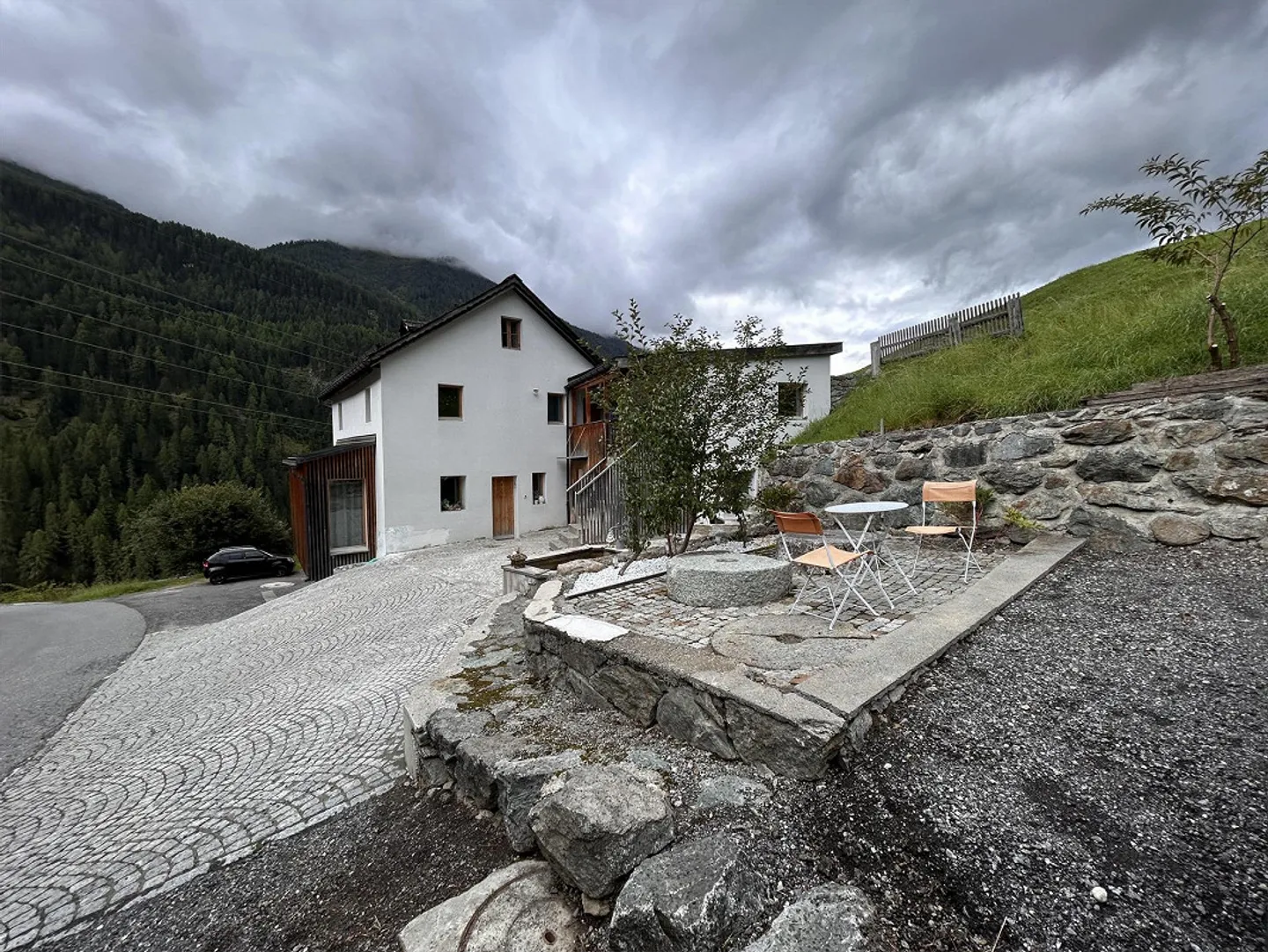"Charmante 4.5-Zimmer-Maisonette-Wohnung mit Bergblick in Scuol " - Foto 26 von 27