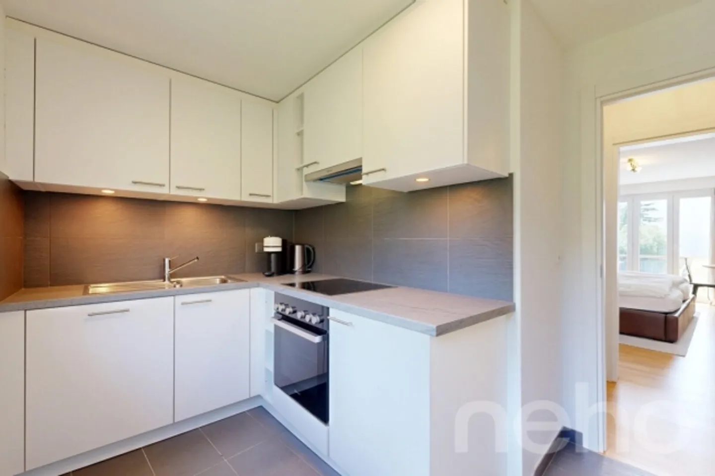 «2,5 pièces en rez-de-jardin avec piscine intérieure» - Photo 3 sur 9