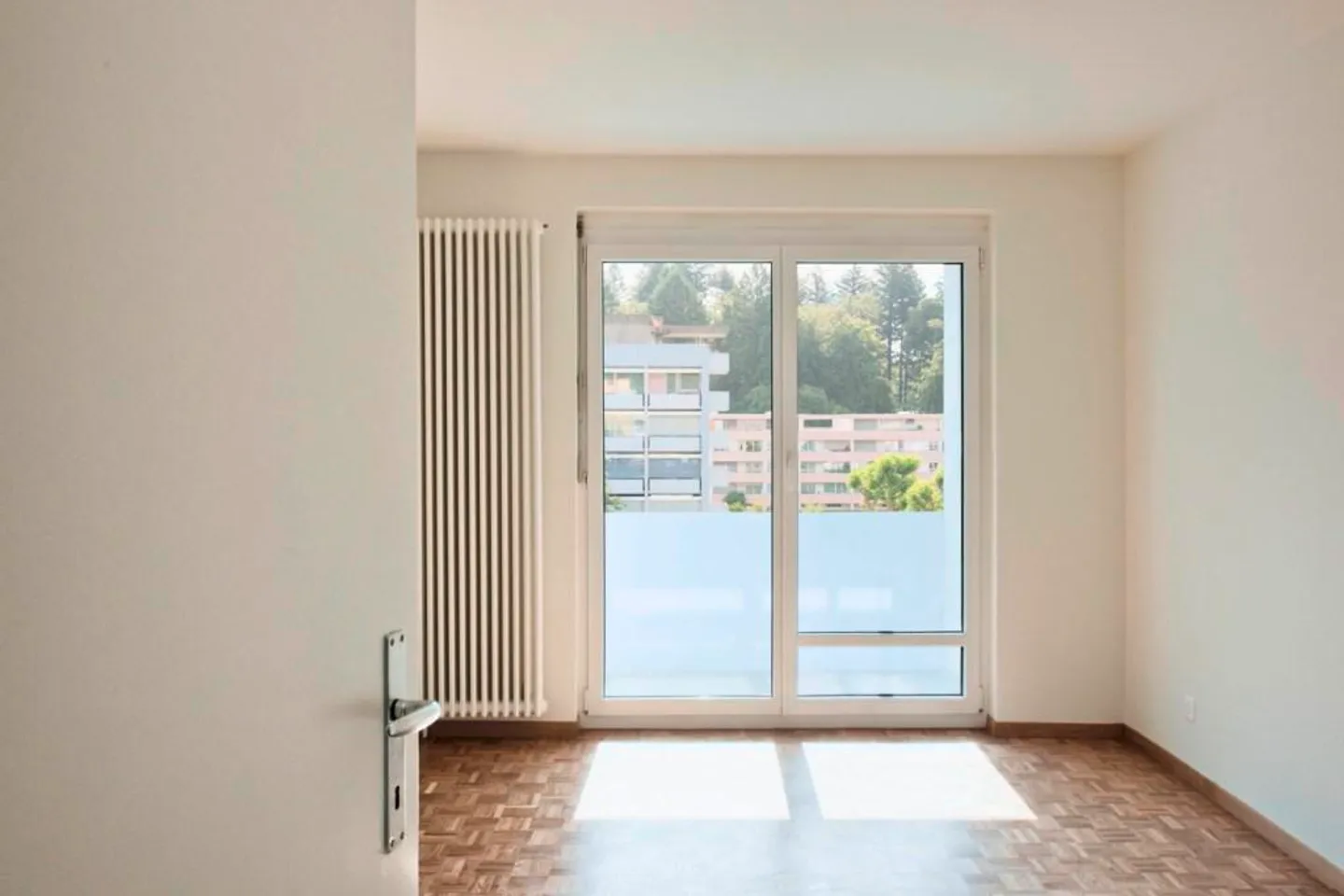 Apartment for rent - Photo 2 of 4