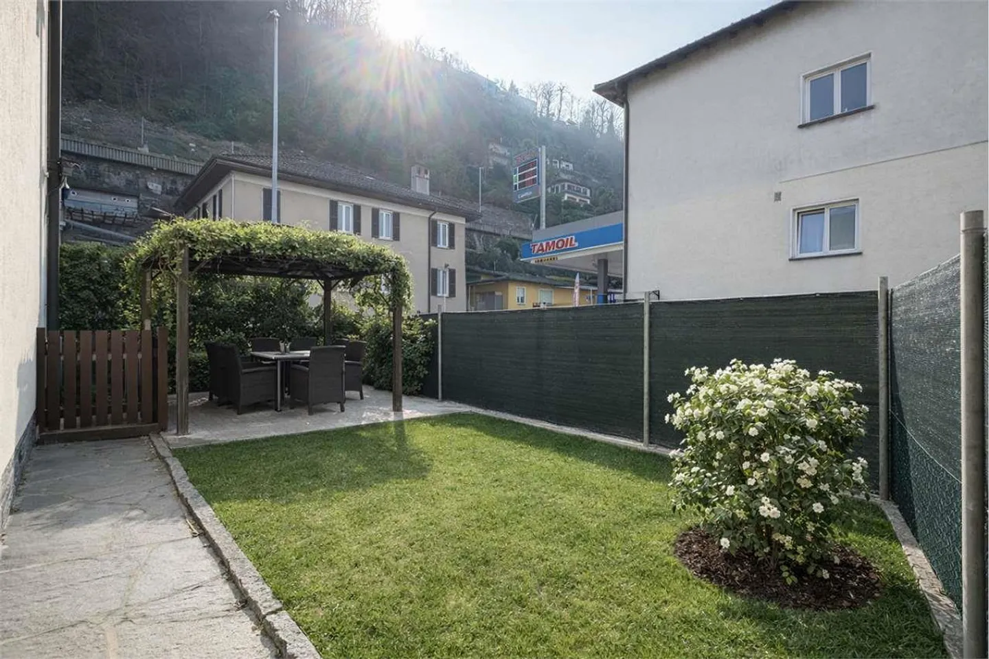 Magadino - 3.5 mit privatem Garten, in der Nähe des Sees - ideale Investition - Foto 7 von 13