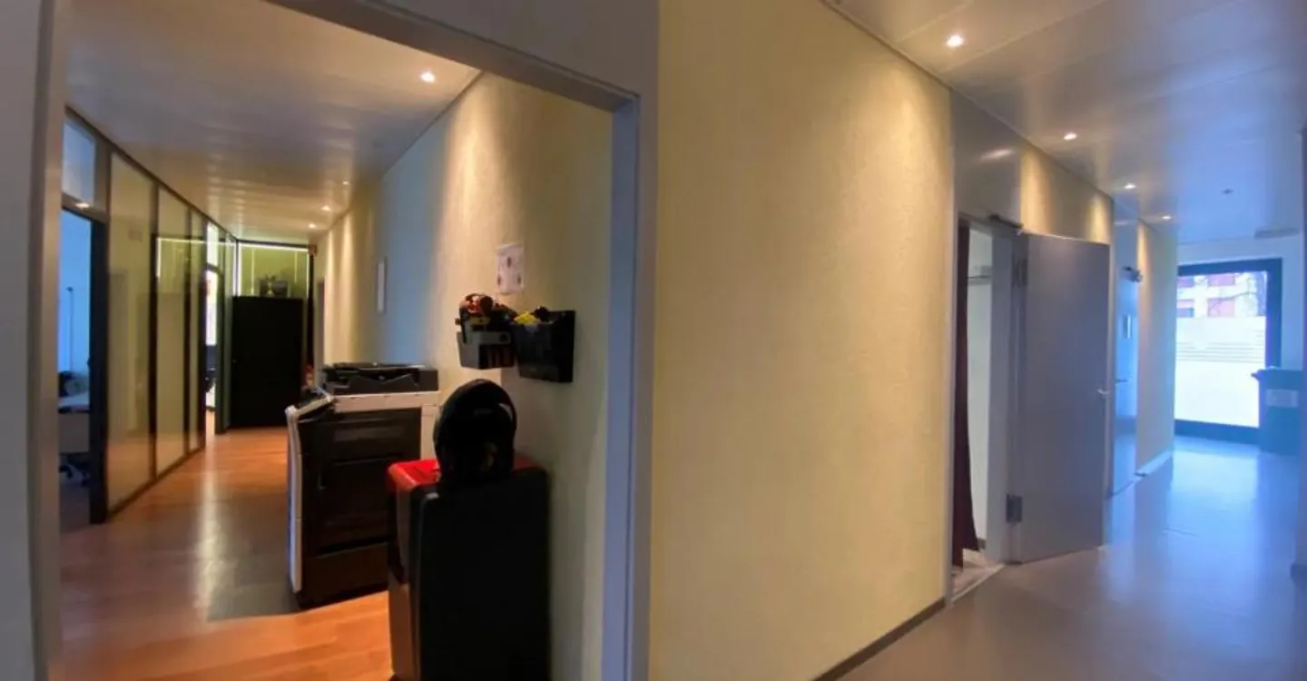 Arcade in un'area residenziale - Foto 4 di 11