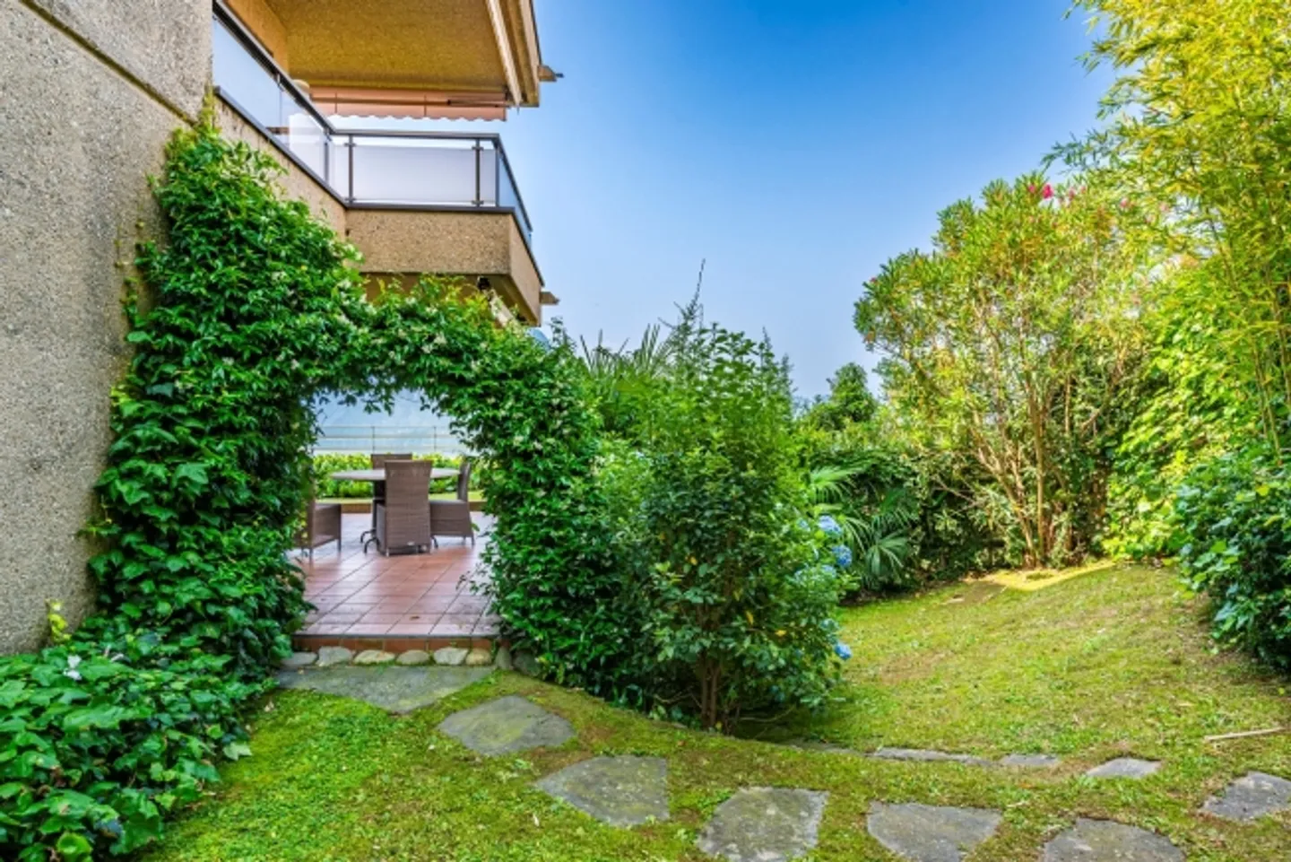 «Elegante Wohnung mit Garten mit Blick auf den See» - Foto 16 von 16