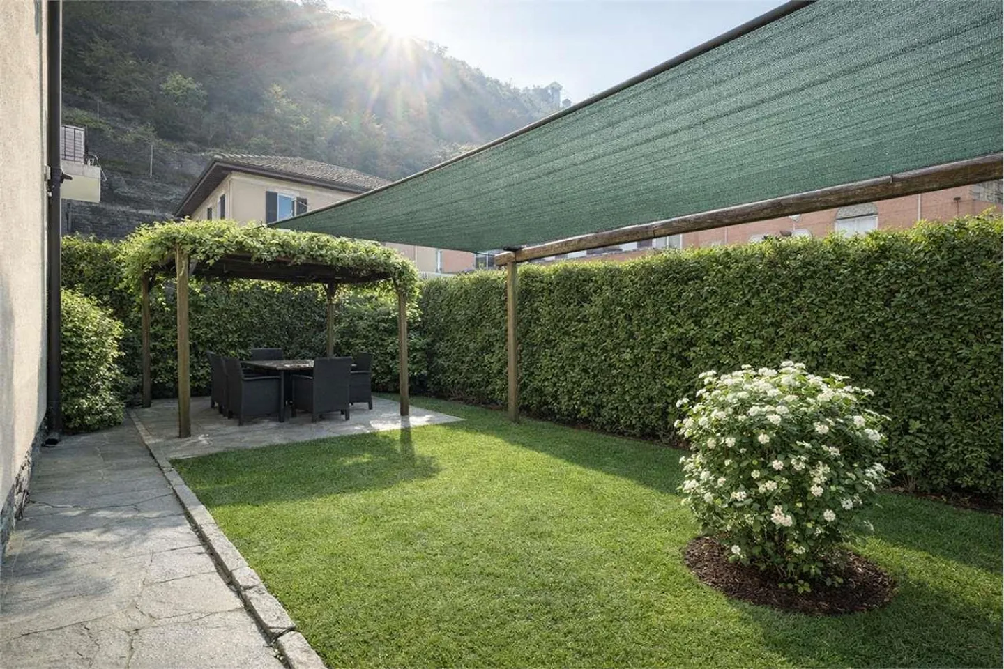 Magadino - 3.5 mit privatem Garten, in der Nähe des Sees - ideale Investition - Foto 1 von 13