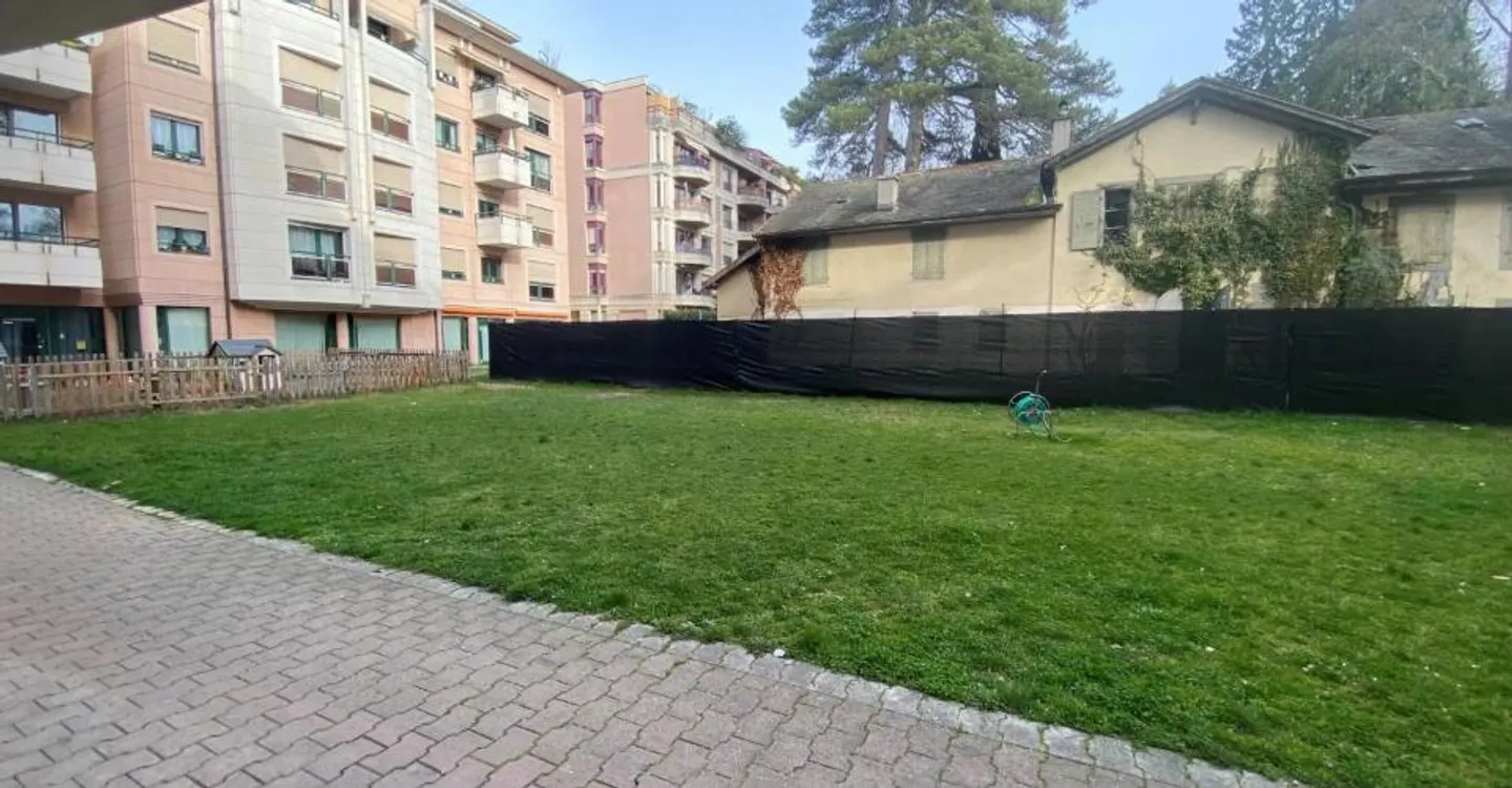 Arcade in un'area residenziale - Foto 11 di 11