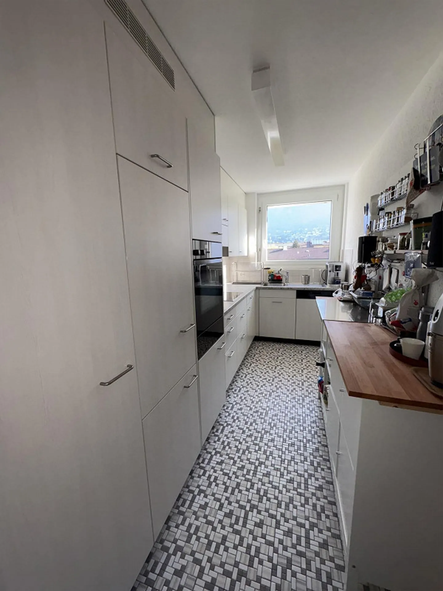 Appartement 4 pièces ensoleillé et calme, situé au centre près de la gare - Photo 7 sur 19