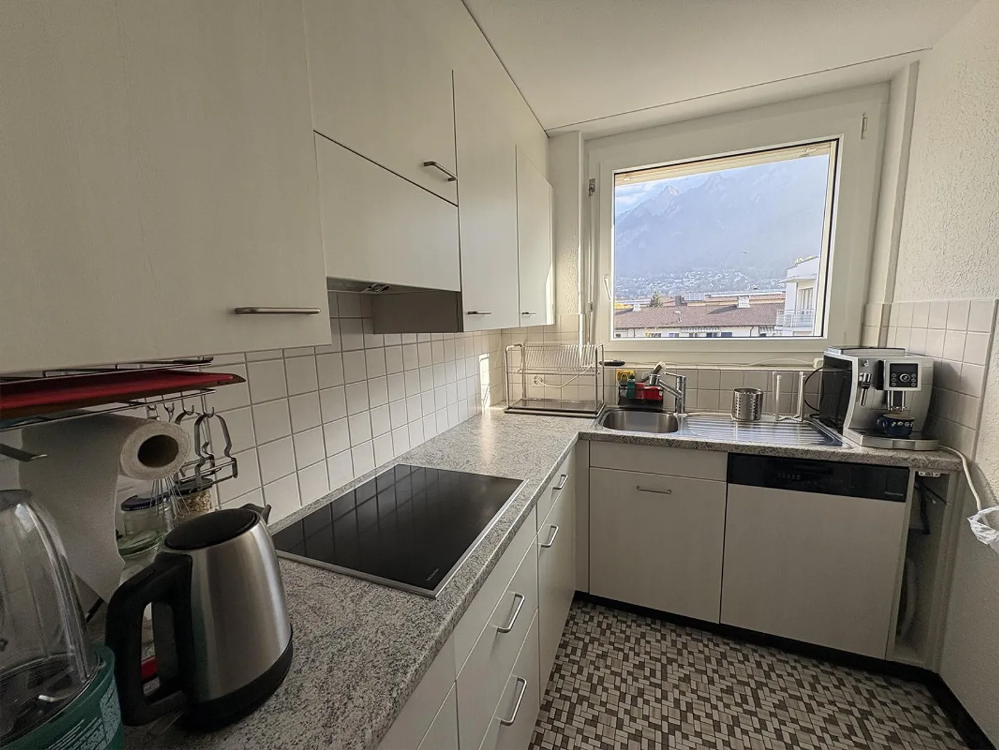 Appartement 4 pièces ensoleillé et calme, situé au centre près de la gare - Photo 8 sur 19