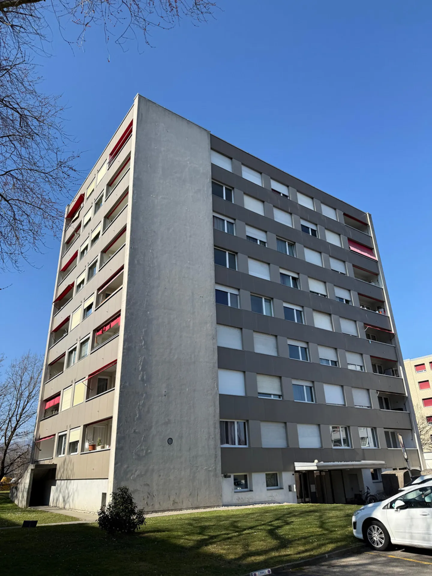 Posto auto all'aperto in affitto a Brügg - Foto 1 di 1