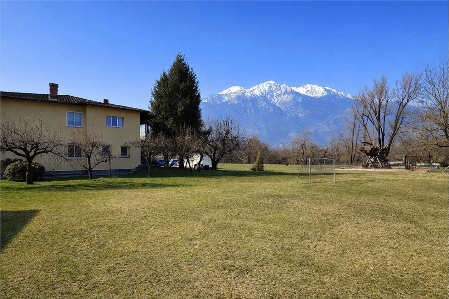 Magadino - 3.5 mit privatem Garten, in der Nähe des Sees - ideale Investition - Foto 10 von 13