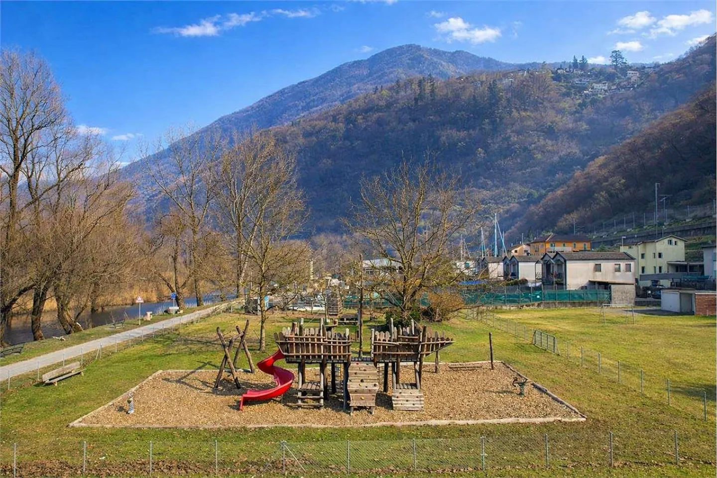 Magadino - 3.5 mit privatem Garten, in der Nähe des Sees - ideale Investition - Foto 13 von 13