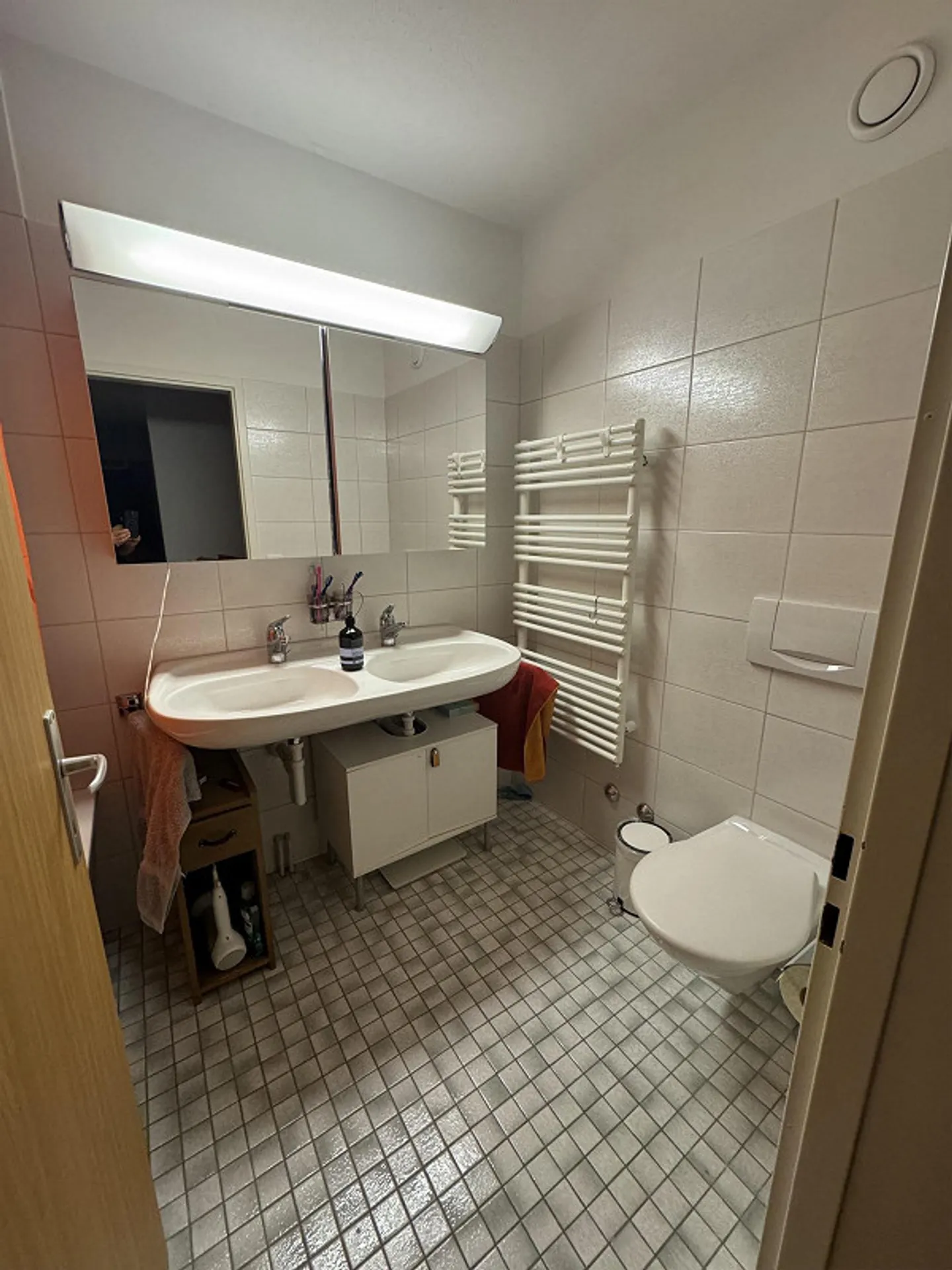 Appartement 4 pièces ensoleillé et calme, situé au centre près de la gare - Photo 11 sur 19