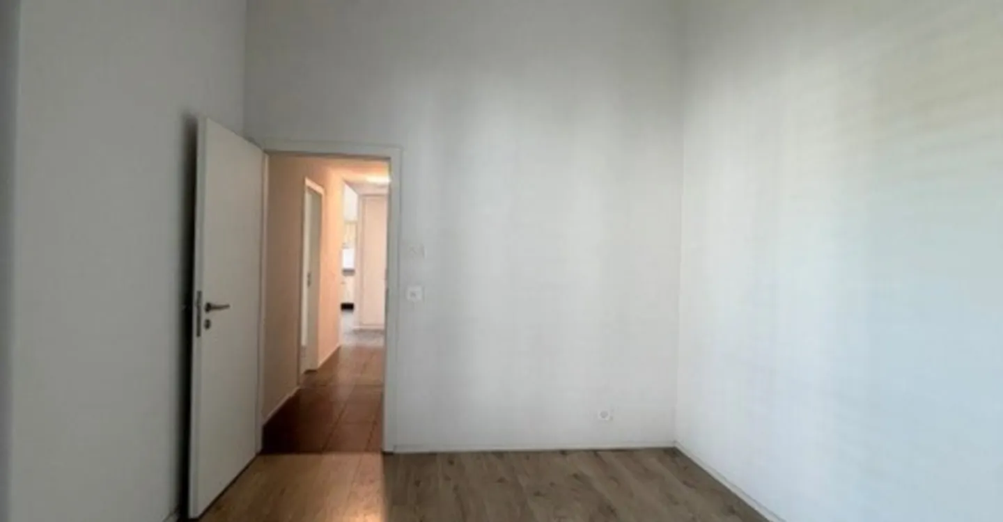 Magnificent 3.5-room apartment in Mathod - Photo 6 of 10