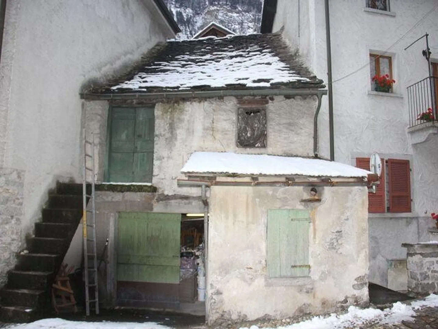 Charmantes Haus mit Potenzial - Foto 2 von 13