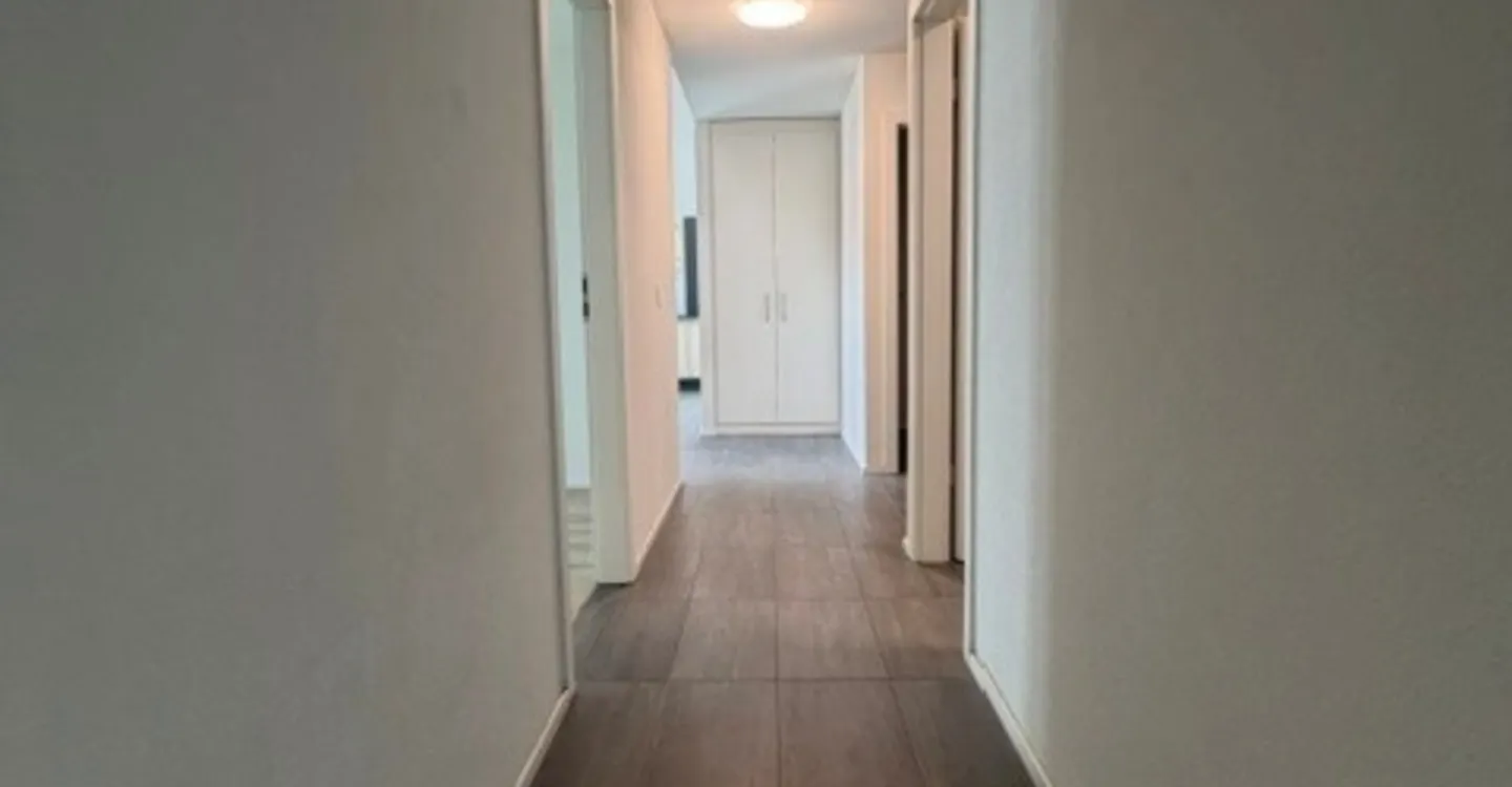 Magnificent 3.5-room apartment in Mathod - Photo 8 of 10