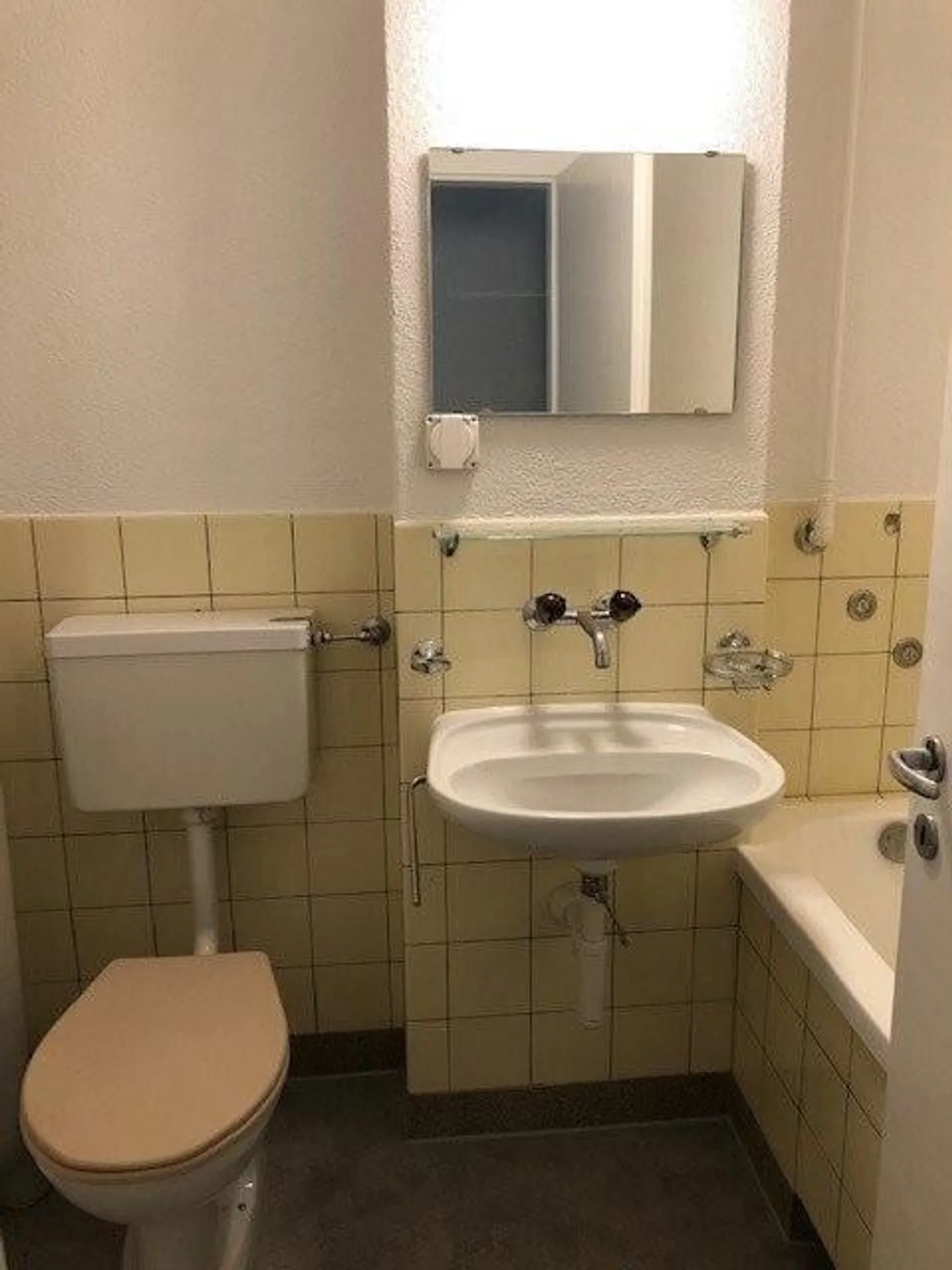 A 5 minuti a piedi dalla stazione centrale di Winterthur - limitato fino al 30.06.2028 - Foto 7 di 7