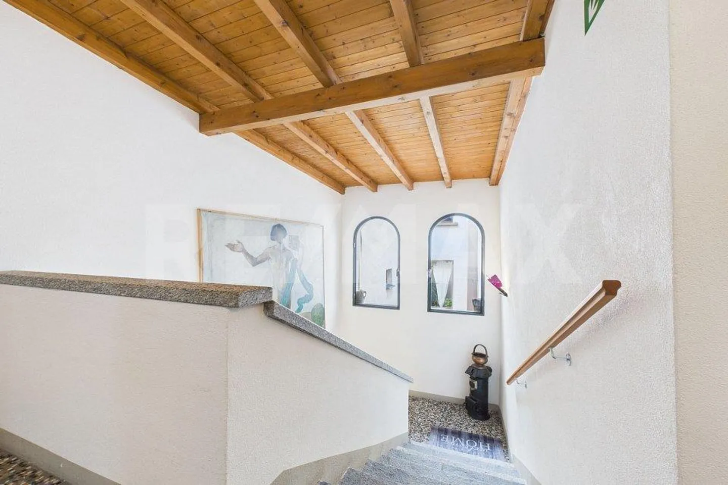 Elegant furnished maisonette of 1½ rooms with lake view in Morcote - Photo 12 of 13