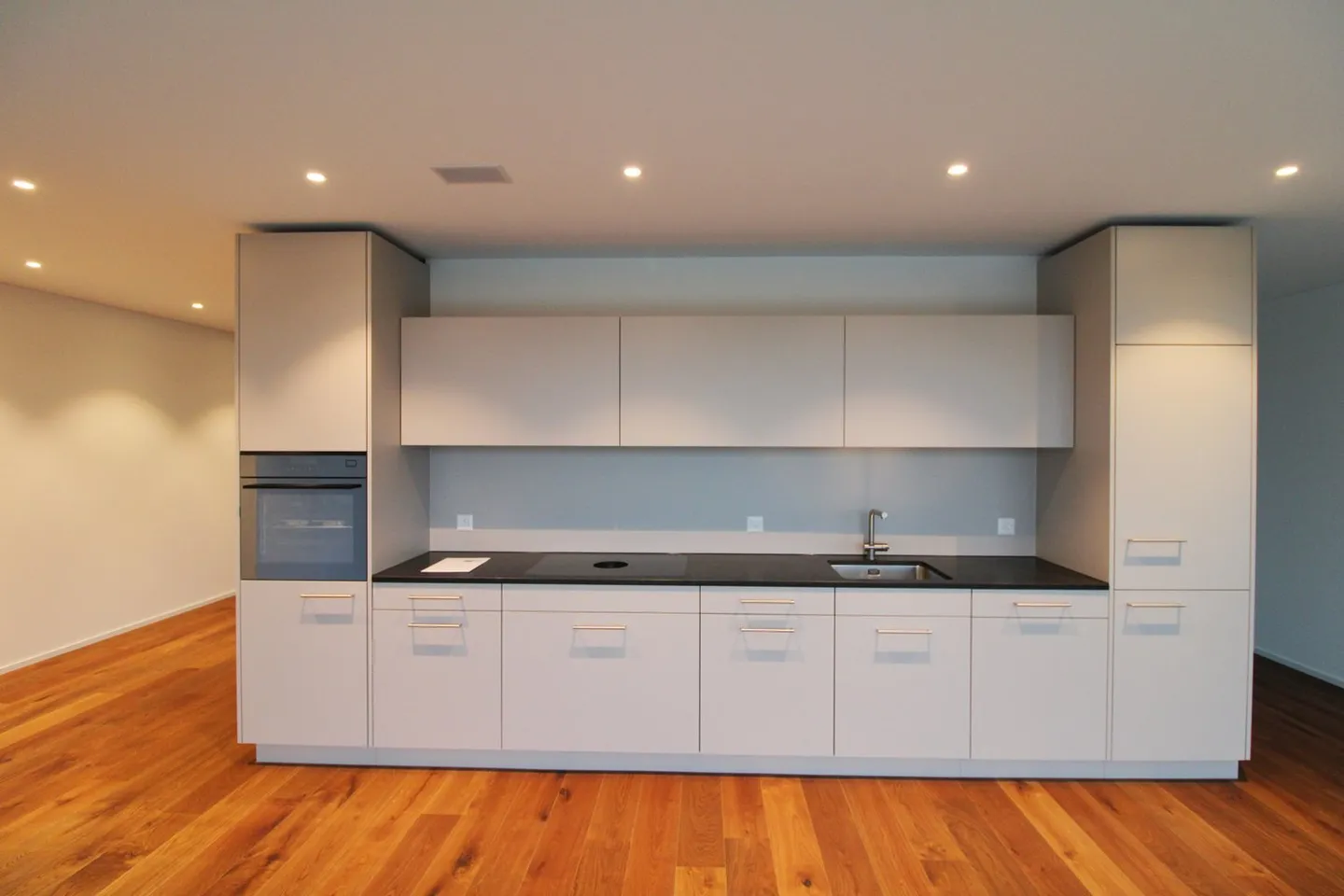 2 1/2-Room Penthouse Apartment | New Construction | Two Terraces | Ownership Standard - Photo 2 of 10