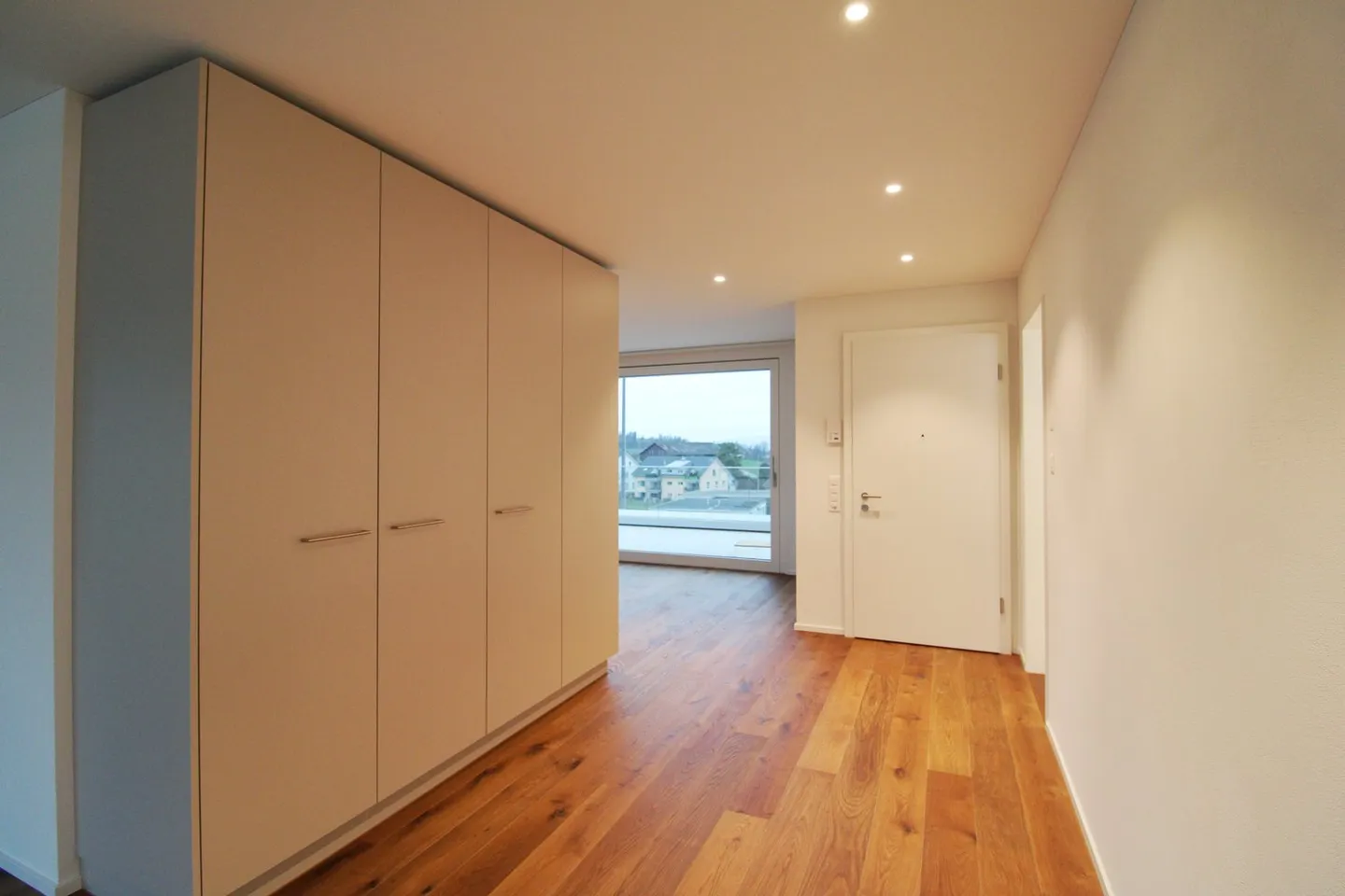 2 1/2-Room Penthouse Apartment | New Construction | Two Terraces | Ownership Standard - Photo 4 of 10