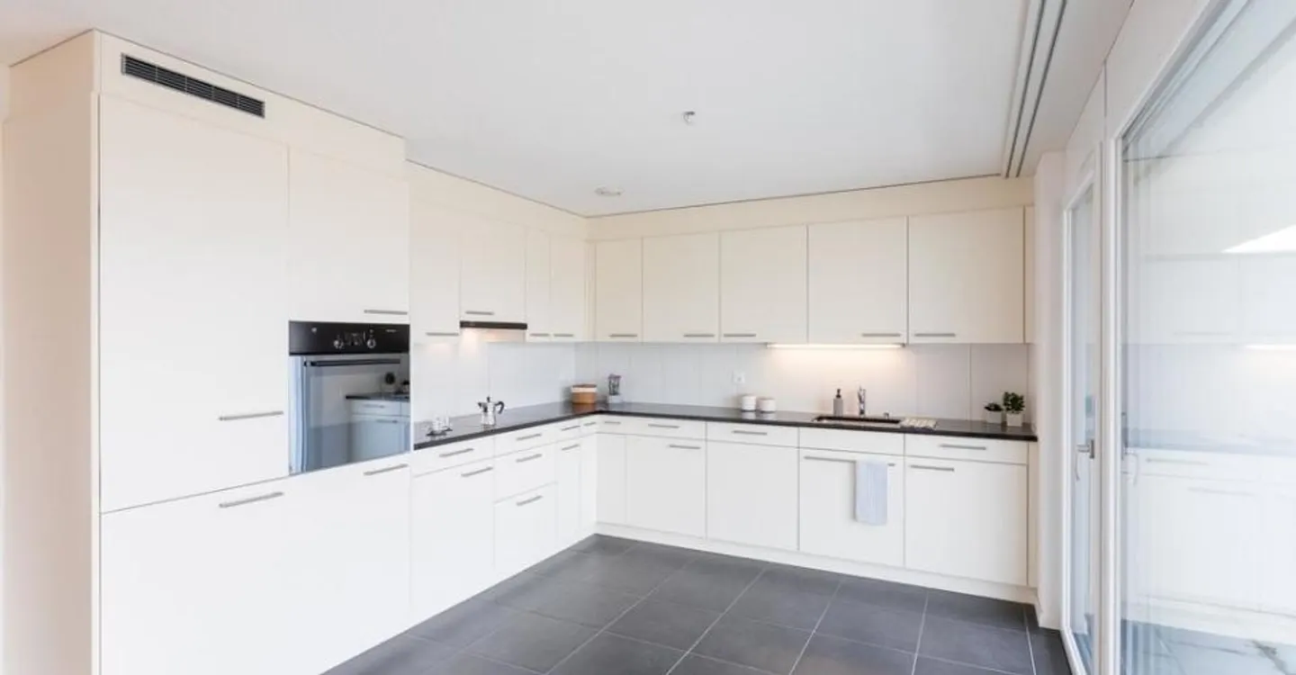Appartement en attique ensoleillé à louer - Photo 4 sur 6