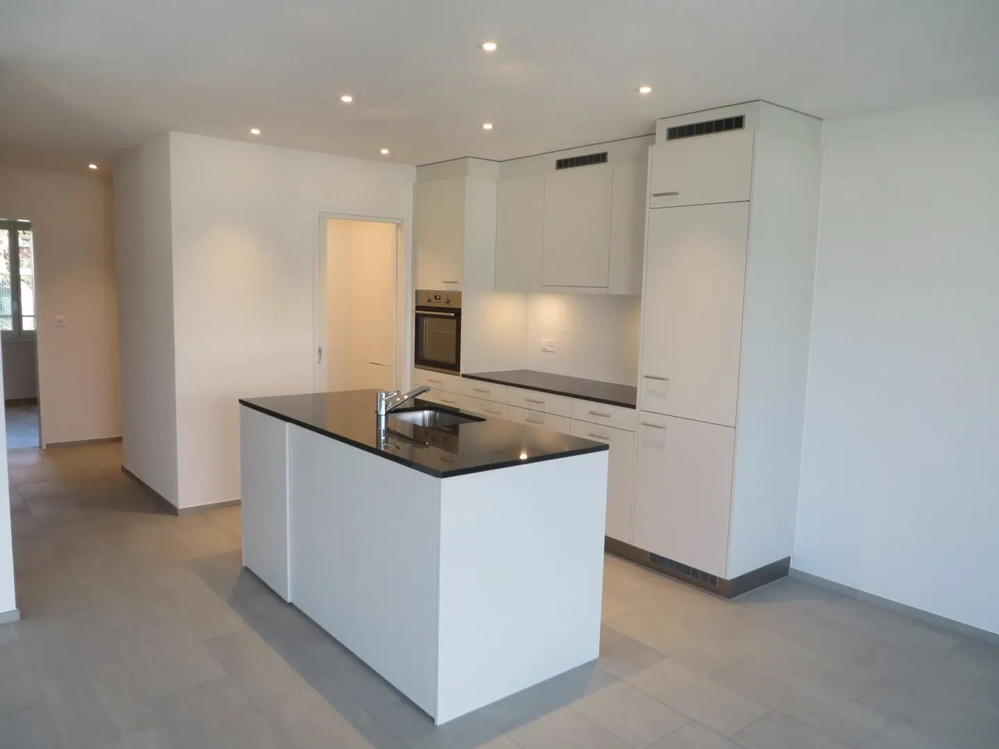 Magnifique appartement de 4.5 pièces dans une région viticole et proche de la ville - Photo 6 sur 9