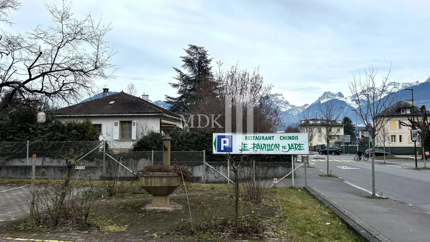 Place de Parc Intérieure à Monthey - Photo 2 sur 2