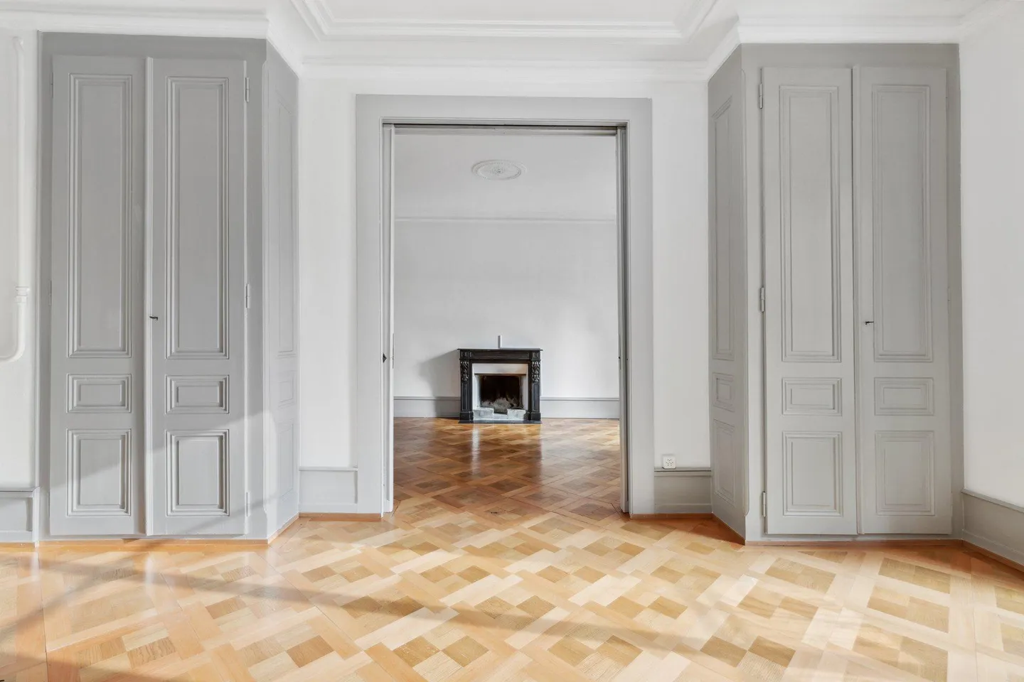 Rarement à vendre - Magnifique appartement à deux pas du lac - Photo 1 sur 13